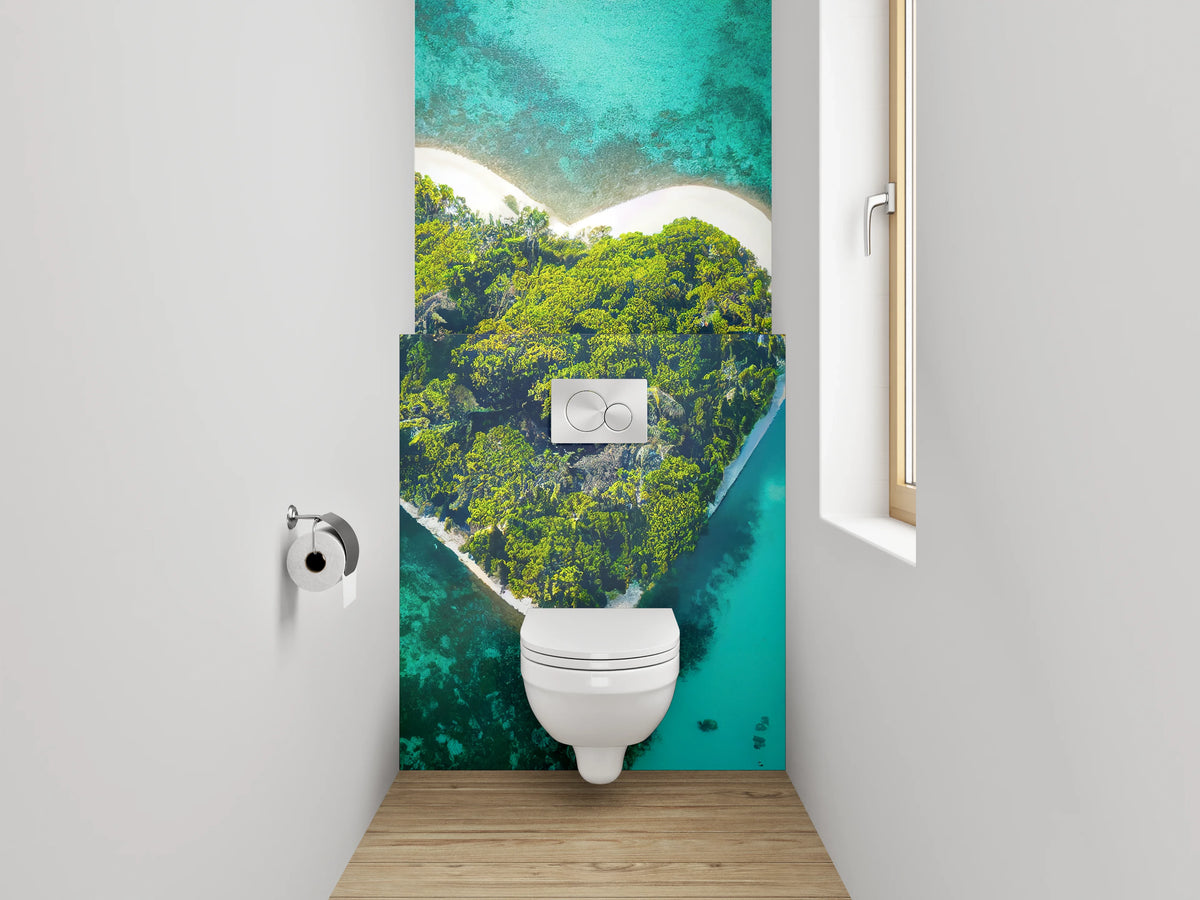 WC-Rückwand - Herzförmige Insel im türkisblauen Meer