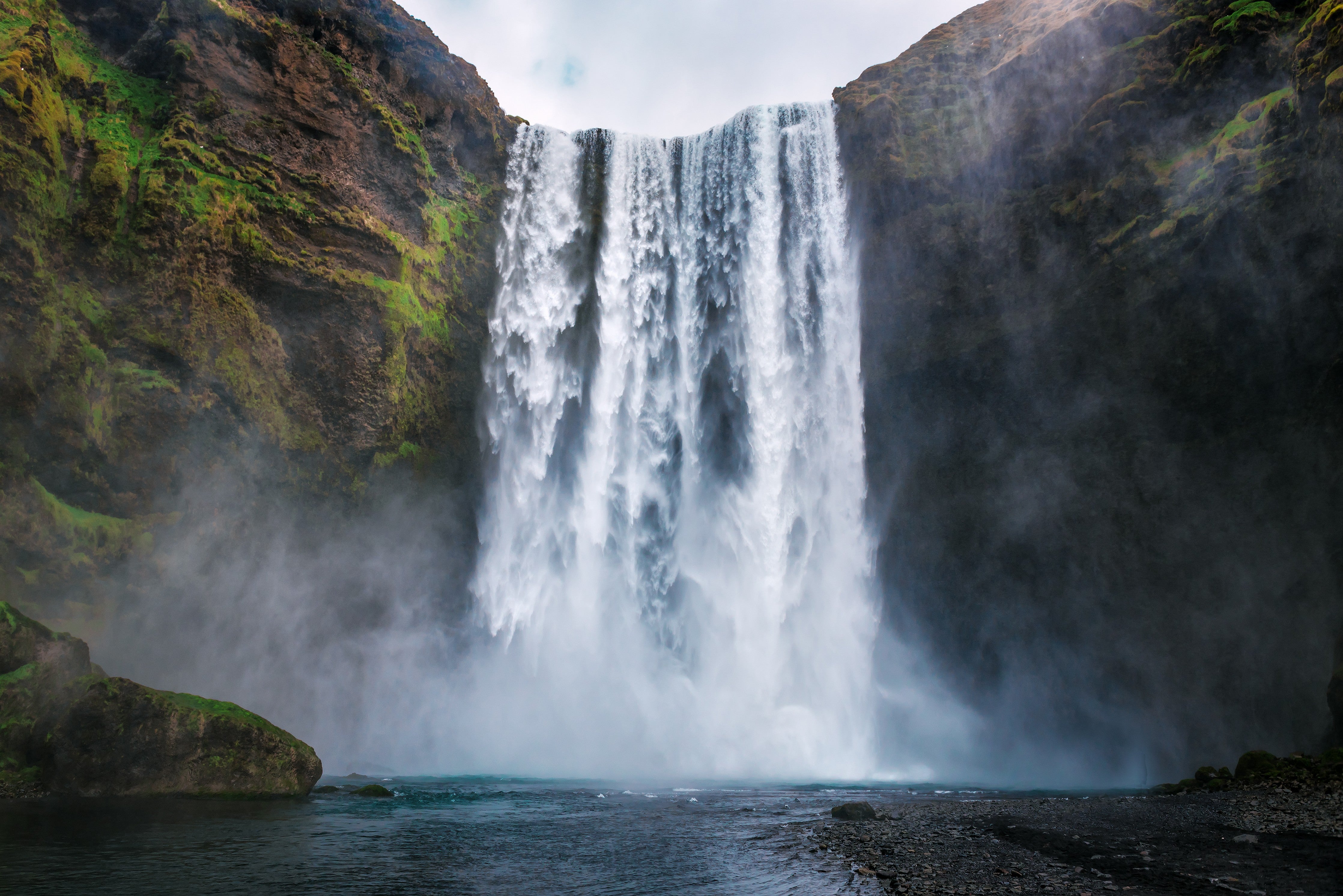WC-Rückwand-Majestätischer Wasserfall Island