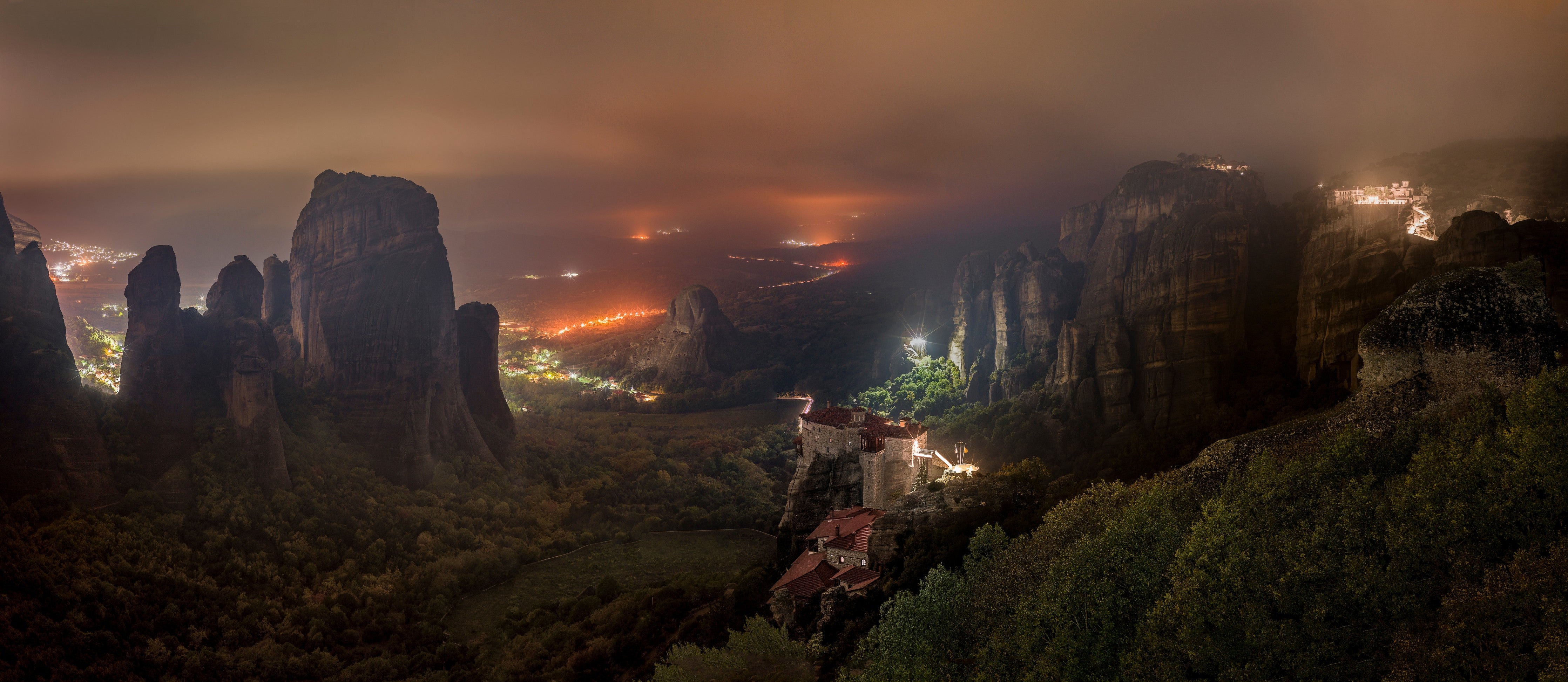 WC-Rückwand-Meteora Berge bei Nacht Panorama