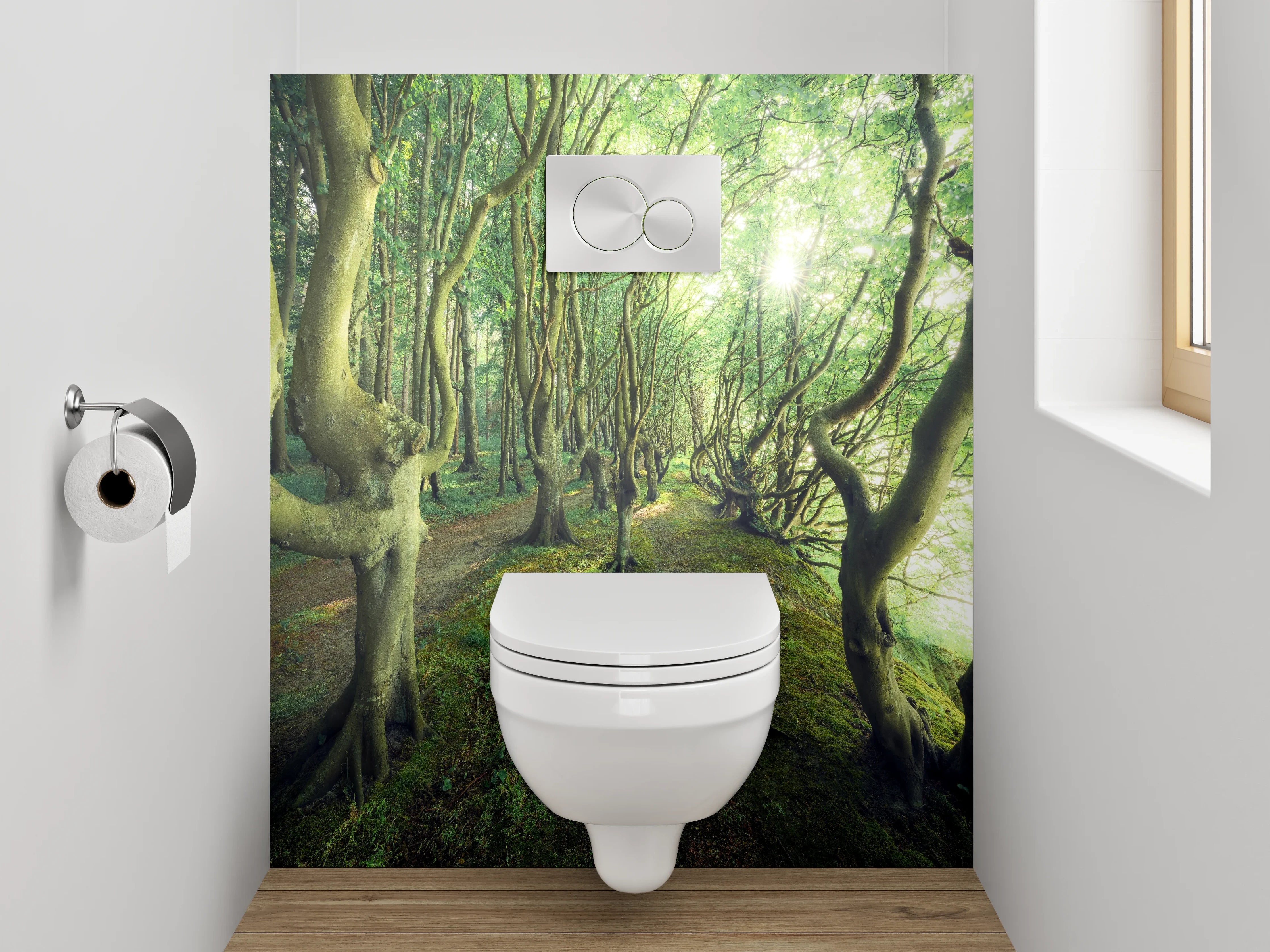 WC-Rückwand - Mystischer Wald im Sonnenlicht