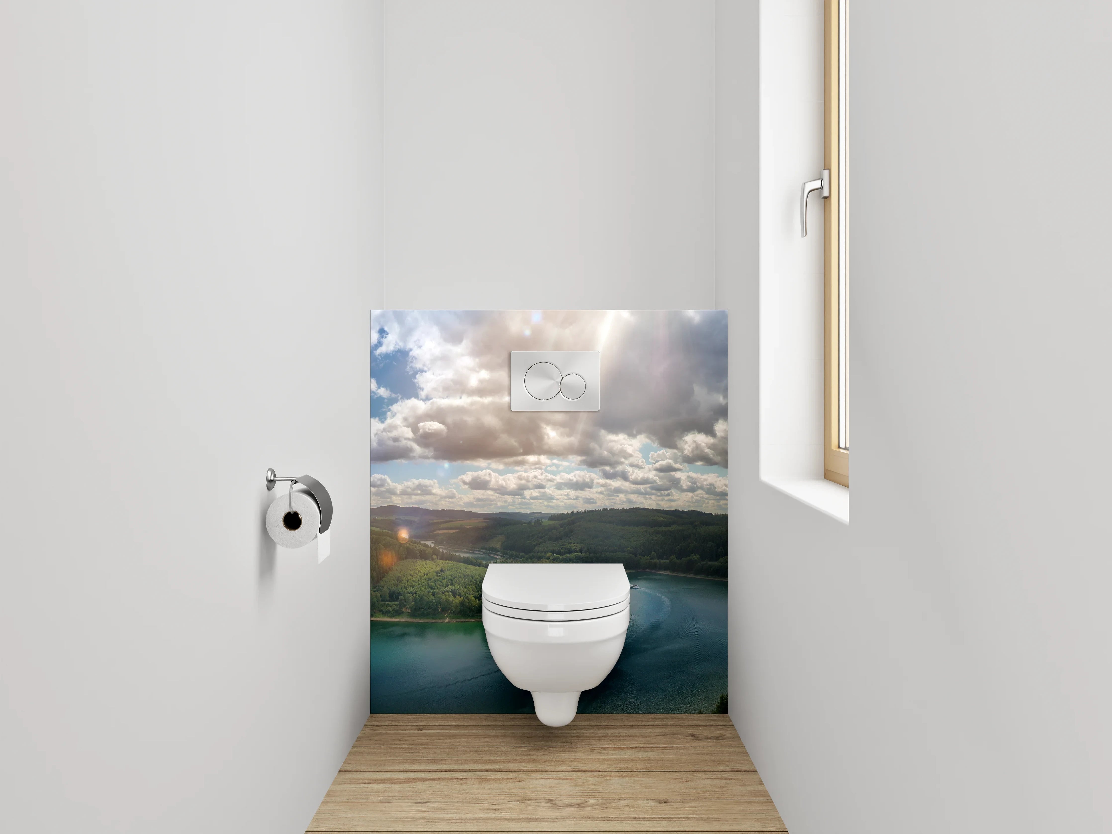 WC-Rückwand - Panorama-Waldsee unter Wolkenhimmel