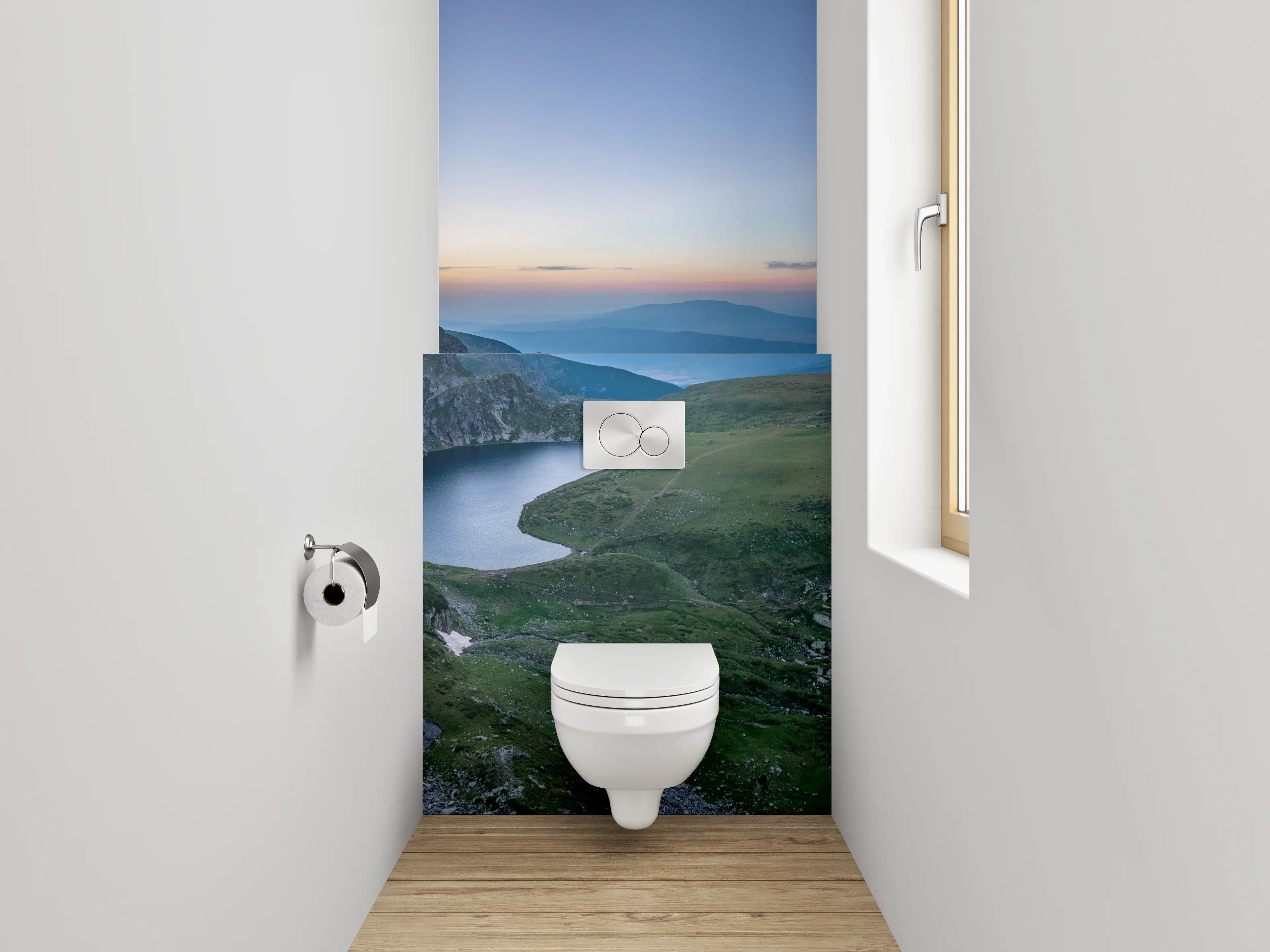 WC-Rückwand - Panoramablick auf Gebirgsseen im Morgenlicht