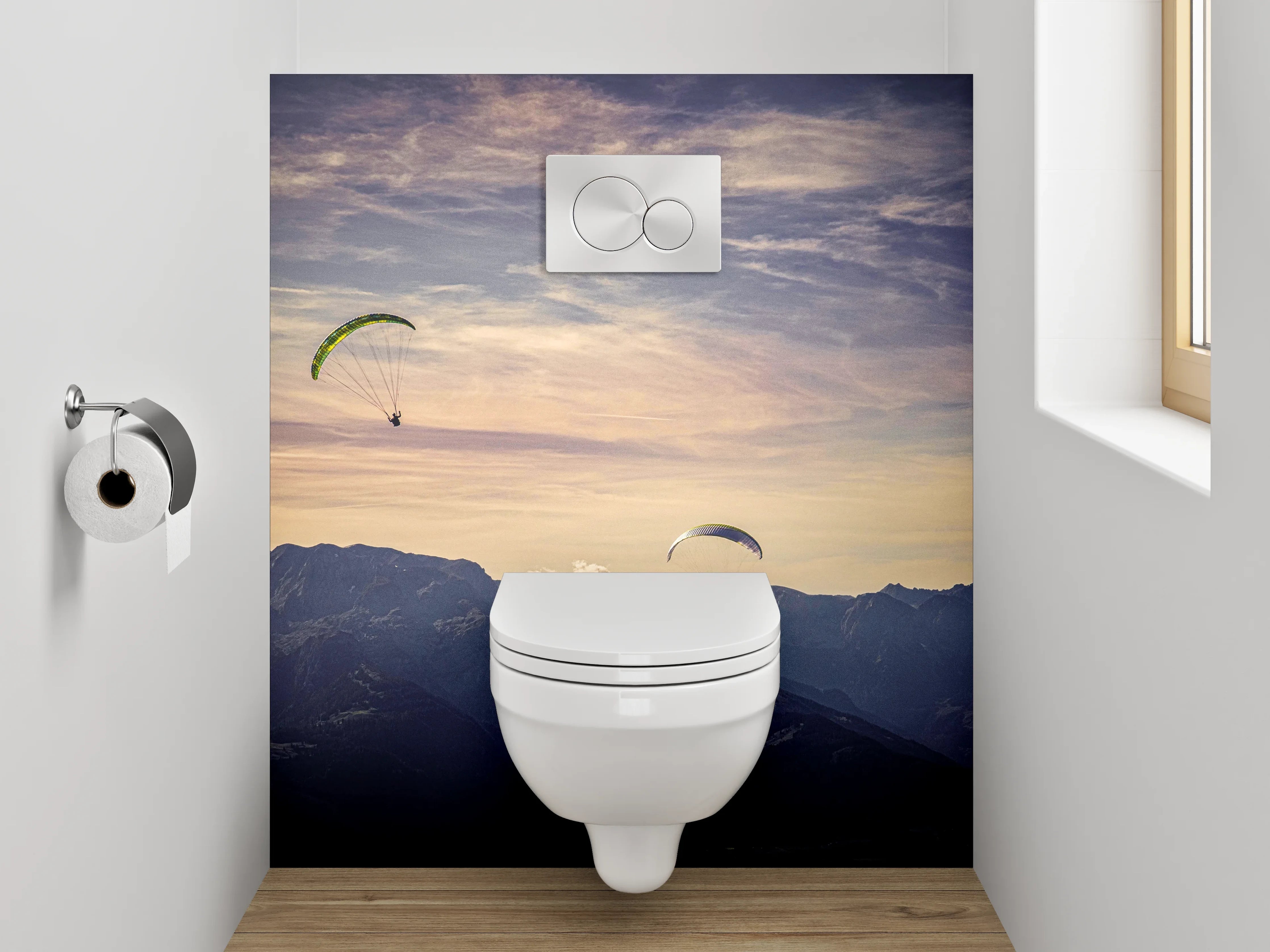 WC-Rückwand - Paragliding über malerische Berge