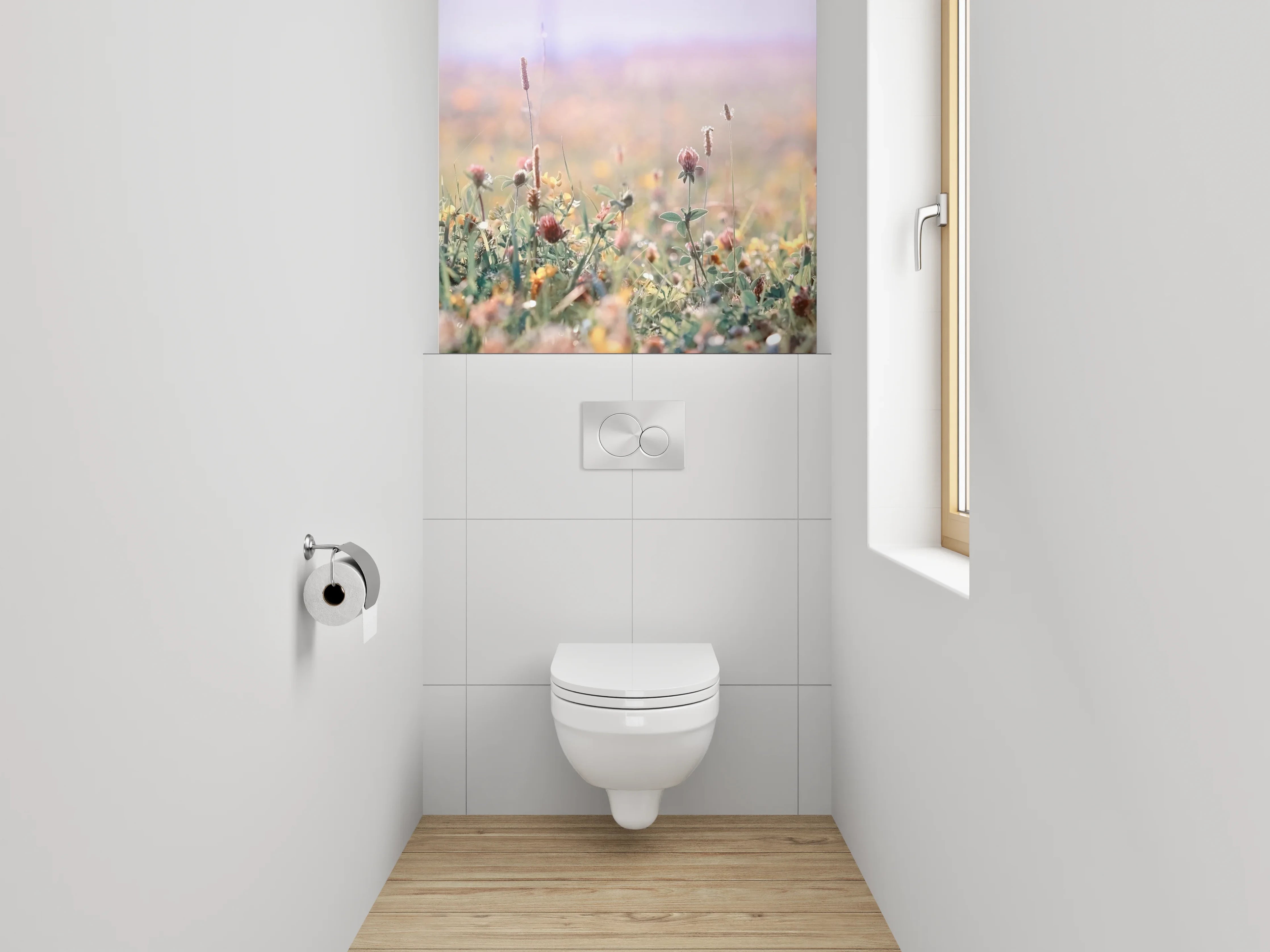WC-Rückwand - Sanfte Wildblumenwiese im Morgenlicht