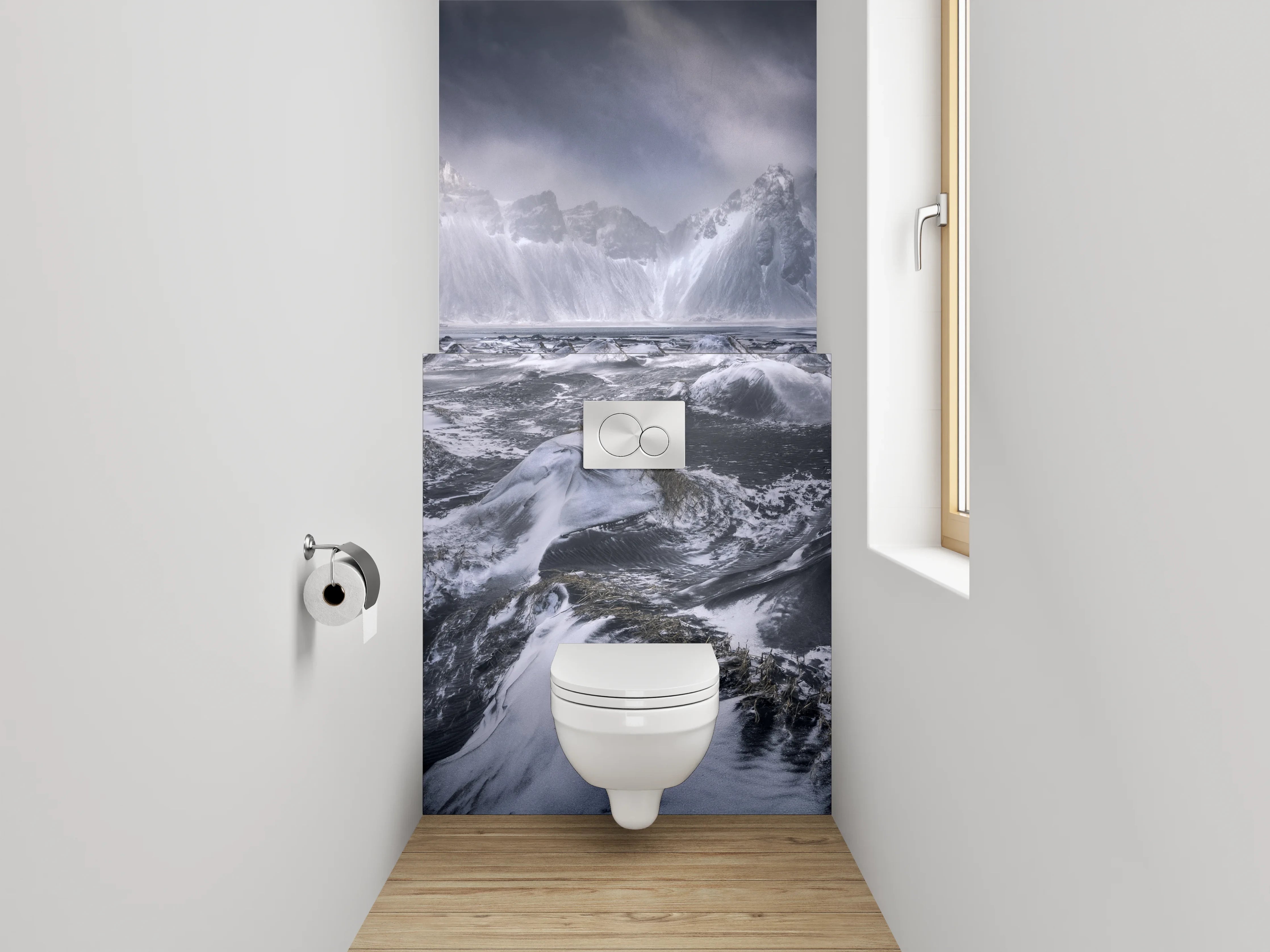 WC-Rückwand - Schwarz-weiße Gletscherlandschaft mit Bergen