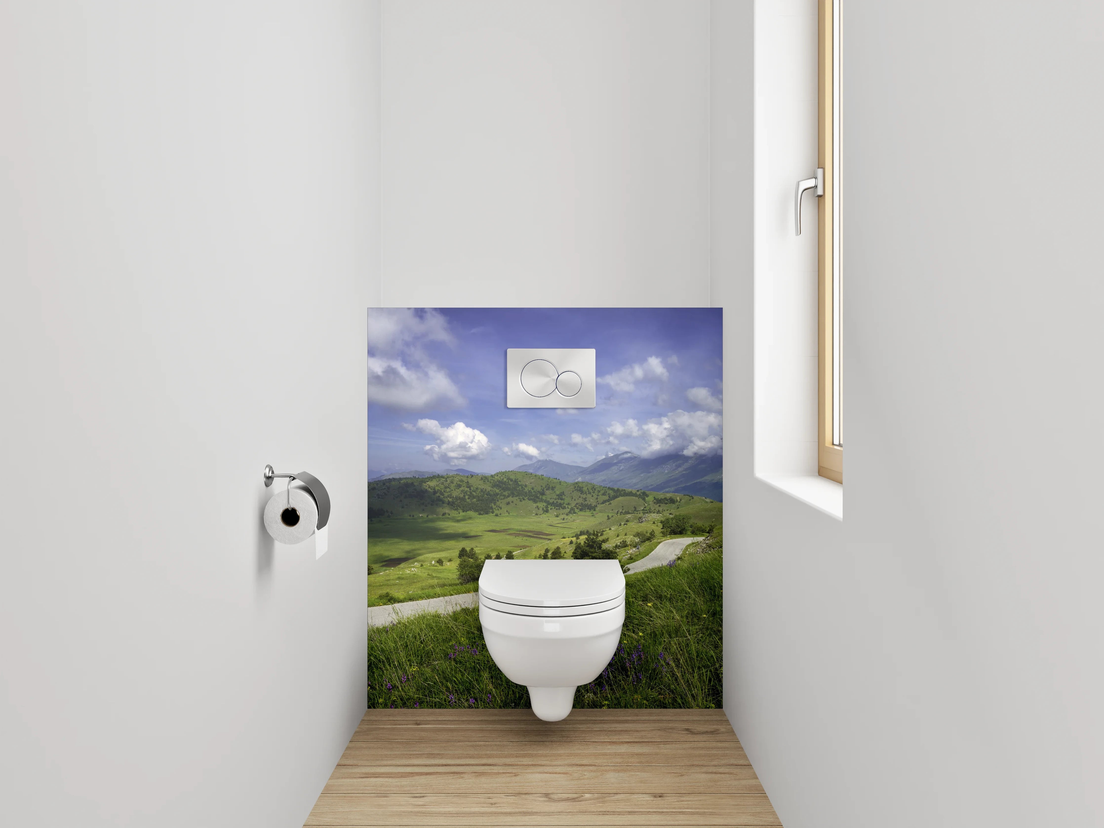 WC-Rückwand - Weite Alpenlandschaft mit Himmel