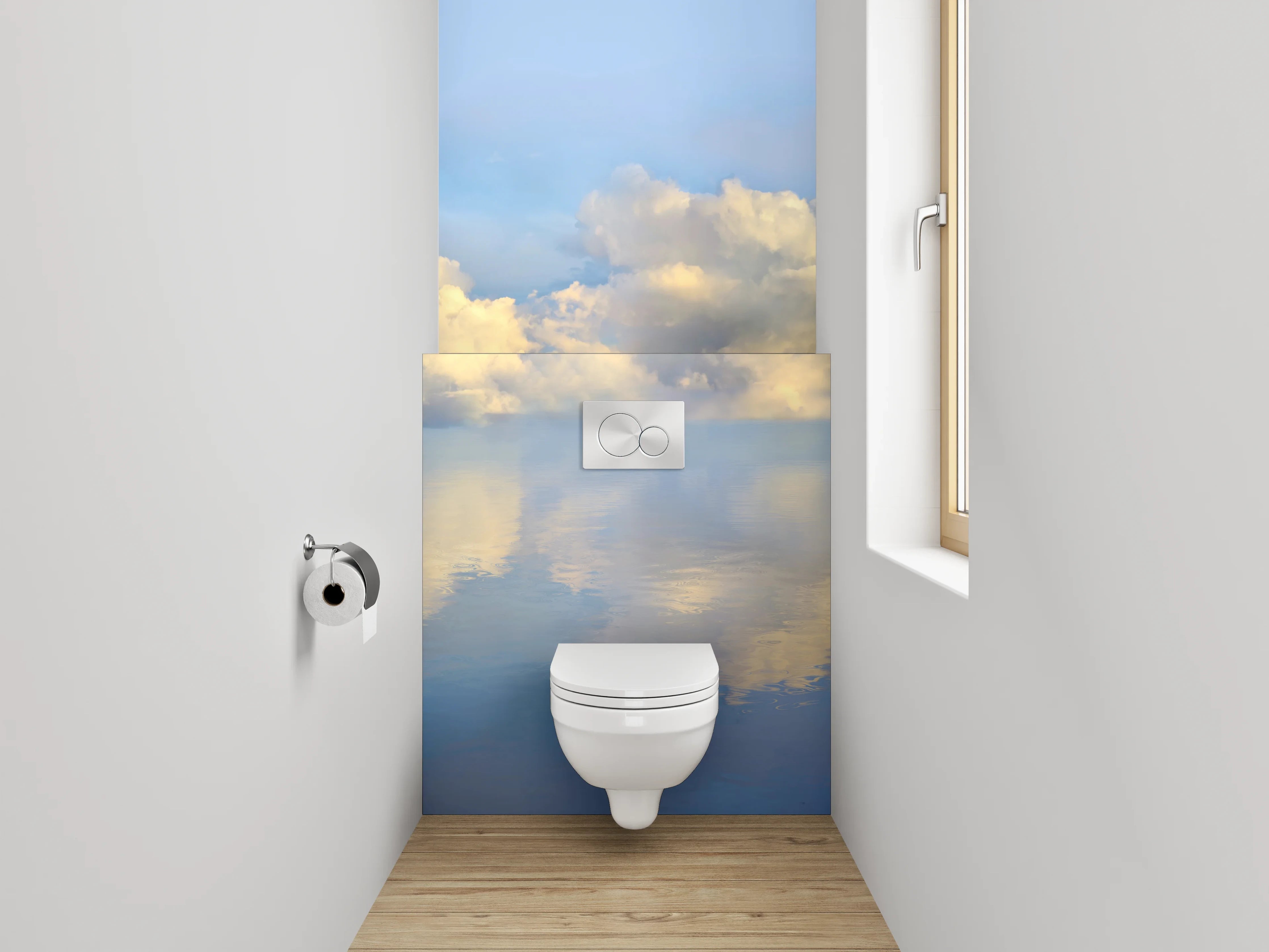 WC-Rückwand - Wolkenhimmel über ruhigem Wasser