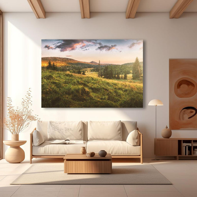 Wandbild - Abendlicher Berg Luzný - Tschechien in modernem Wohnzimmer im Loft-Stil