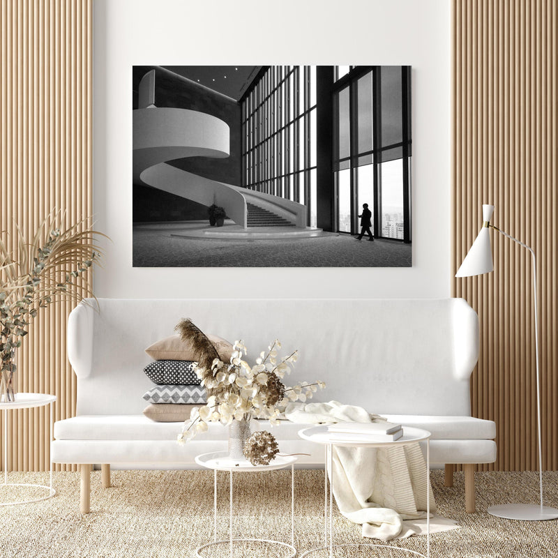 Wandbild - Conrad Osaka in extravagant gestaltetem Raum mit minimalistischer Couch-quadratisch