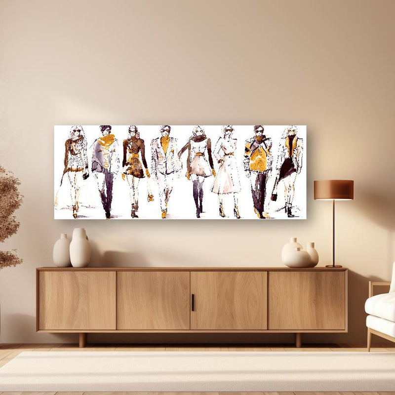 Wandbild - Elegante Modeshow in dezentem Wohnzimmer mit geölter Holzkommode