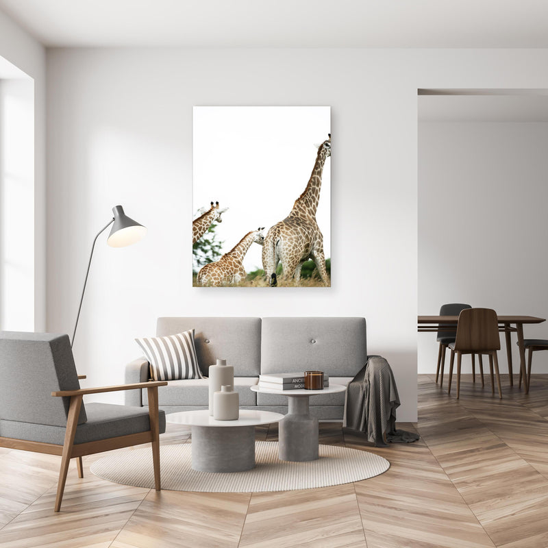 Wandbild - Giraffen Familie - hell in gemütlichem Wohnzimmer neben grauer Retro-Lampe