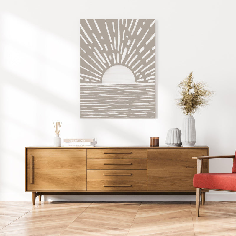 Wandbild - Gräuliches Design - Landschaft an cremefarbener Wand über klassischer Holzkommode