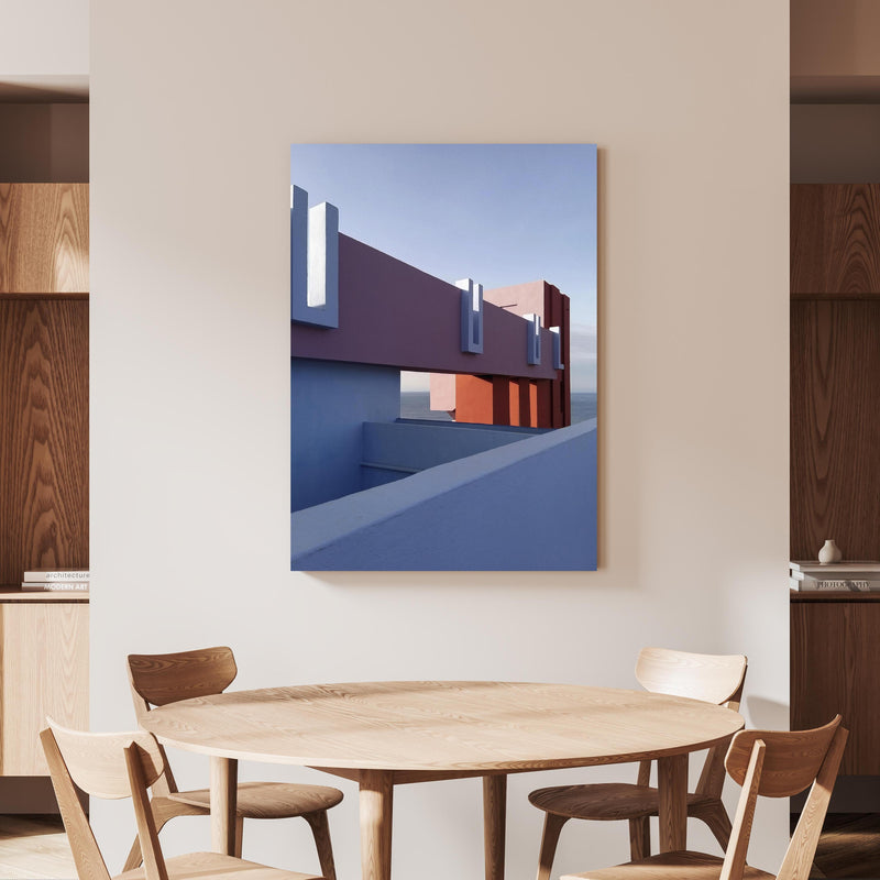 Wandbild - Moderne Architektur  an beiger Wand hinter handgeschnitztem Holztisch 