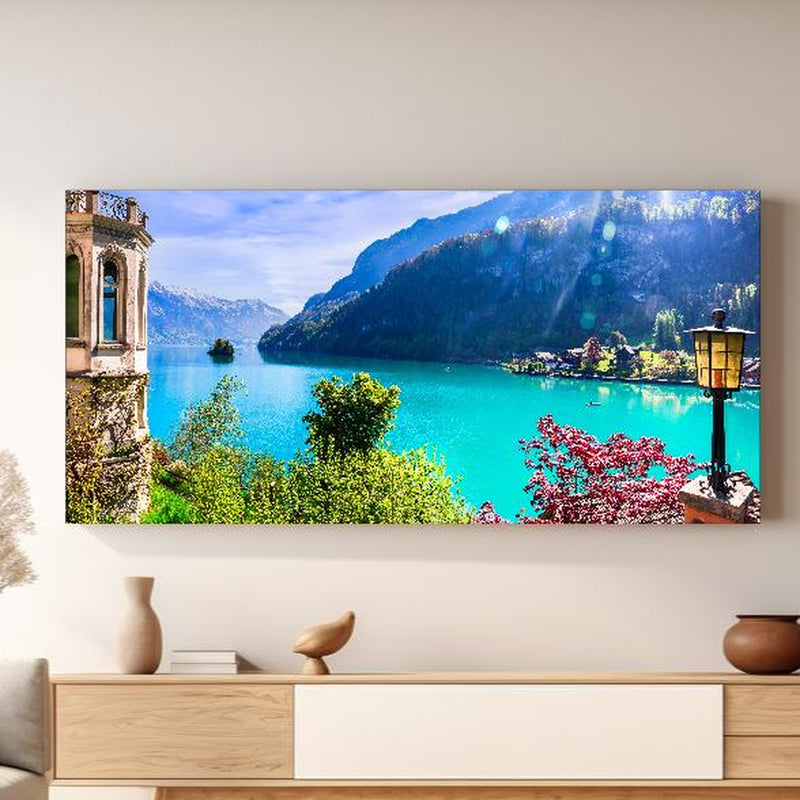 Wandbild - Naturkulisse des Brienzersees - Schweiz in hellem Wohnzimmer über extravaganter Kommode Zoom