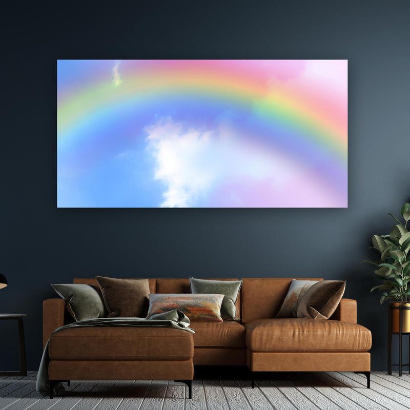 Wandbild - Regenbogen im Wolkenhimmel an dunkelgrüner Wand über klassischem Sofa