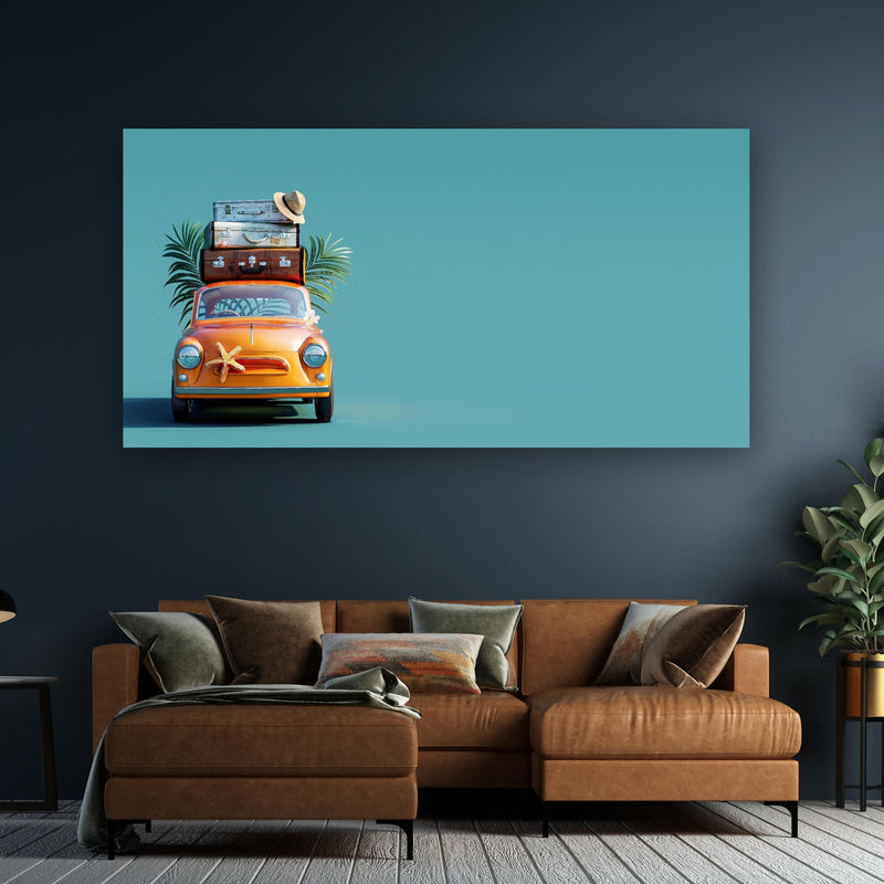 Wandbild - Spielzeugauto mit Reisegepäck - blauer Hintergrund an dunkelgrüner Wand über klassischem Sofa