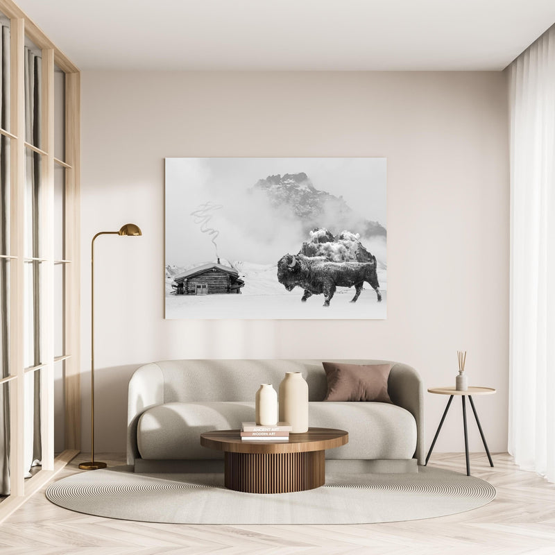 Wandbild - Verschneite Bergregion - Bison in minimalistisch eingerichtetem cremefarbenen Wohnzimmer