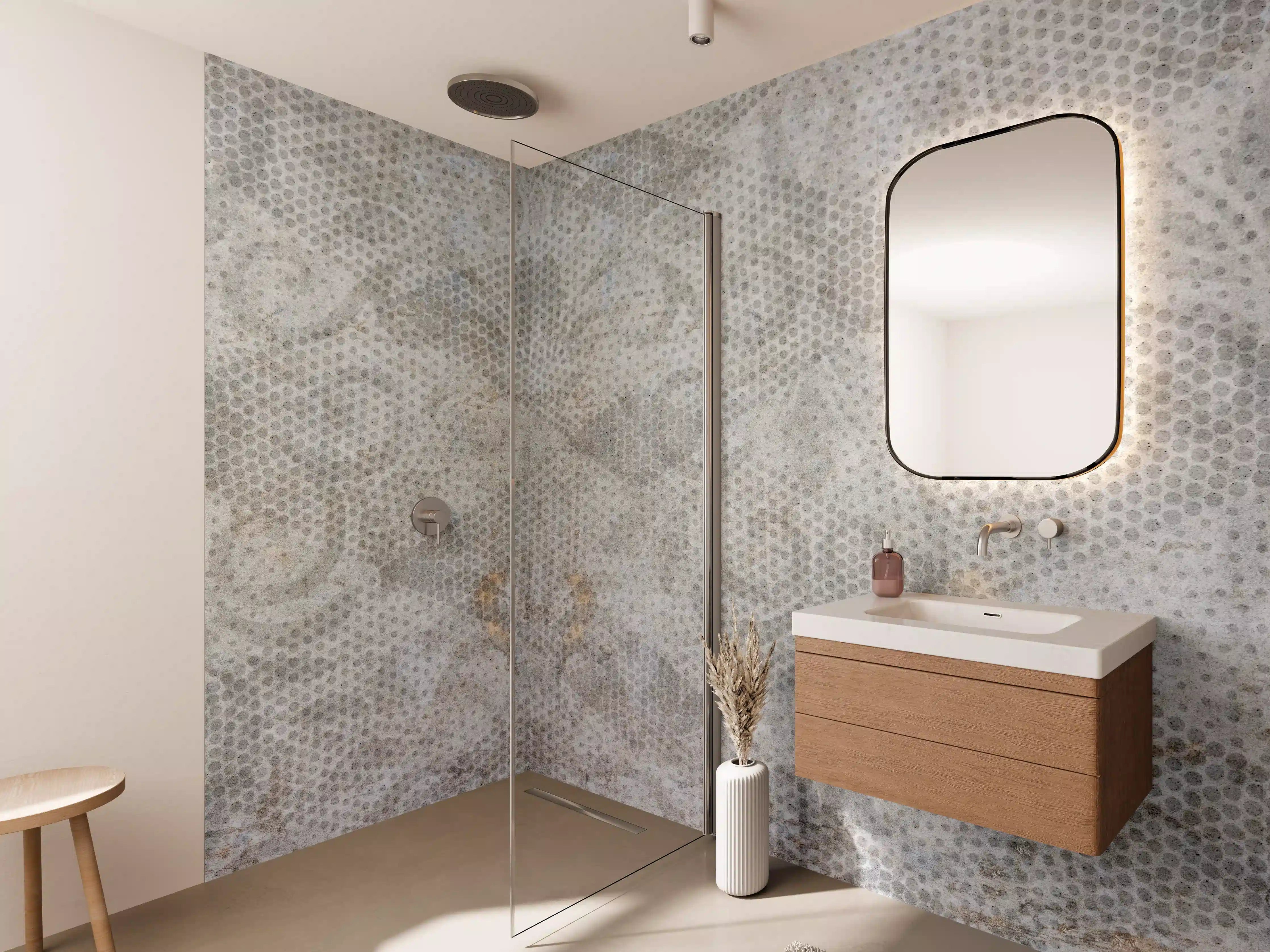 Wandverkleidung Bad - Alte weiße befleckte Tapete