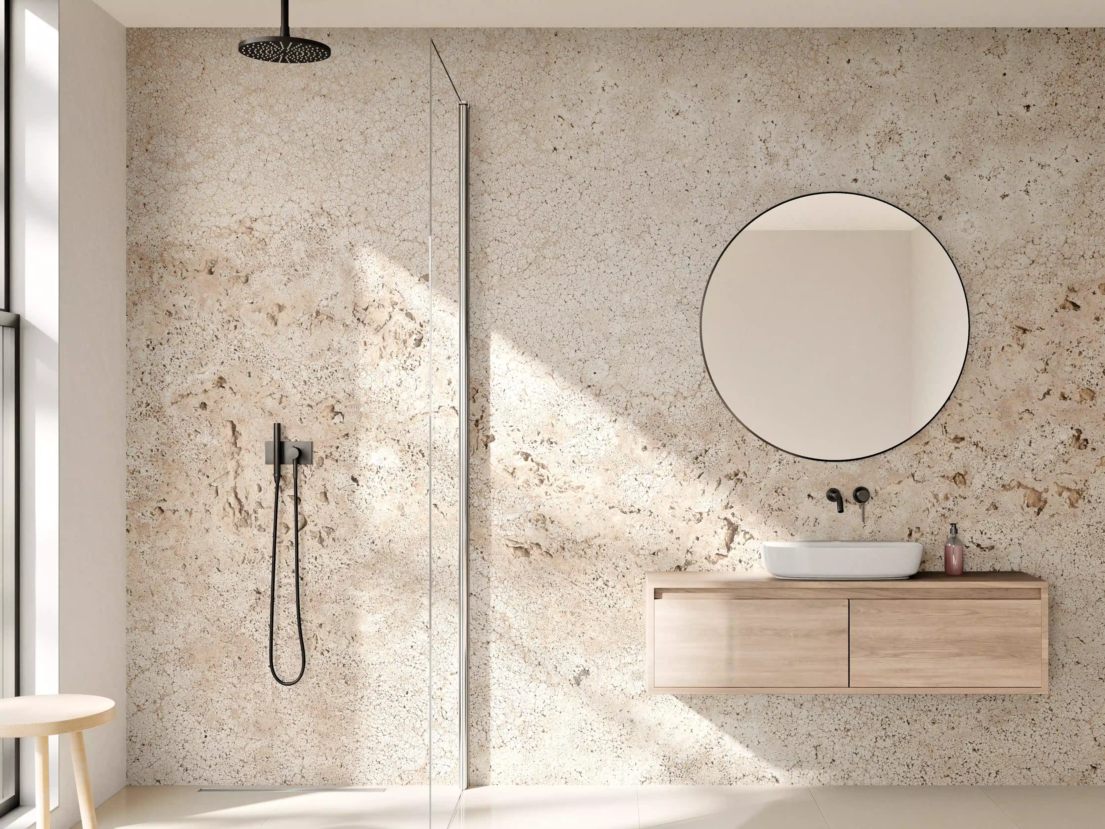 Wandverkleidung Bad - Beige Travertin-Optik mit heller Struktur