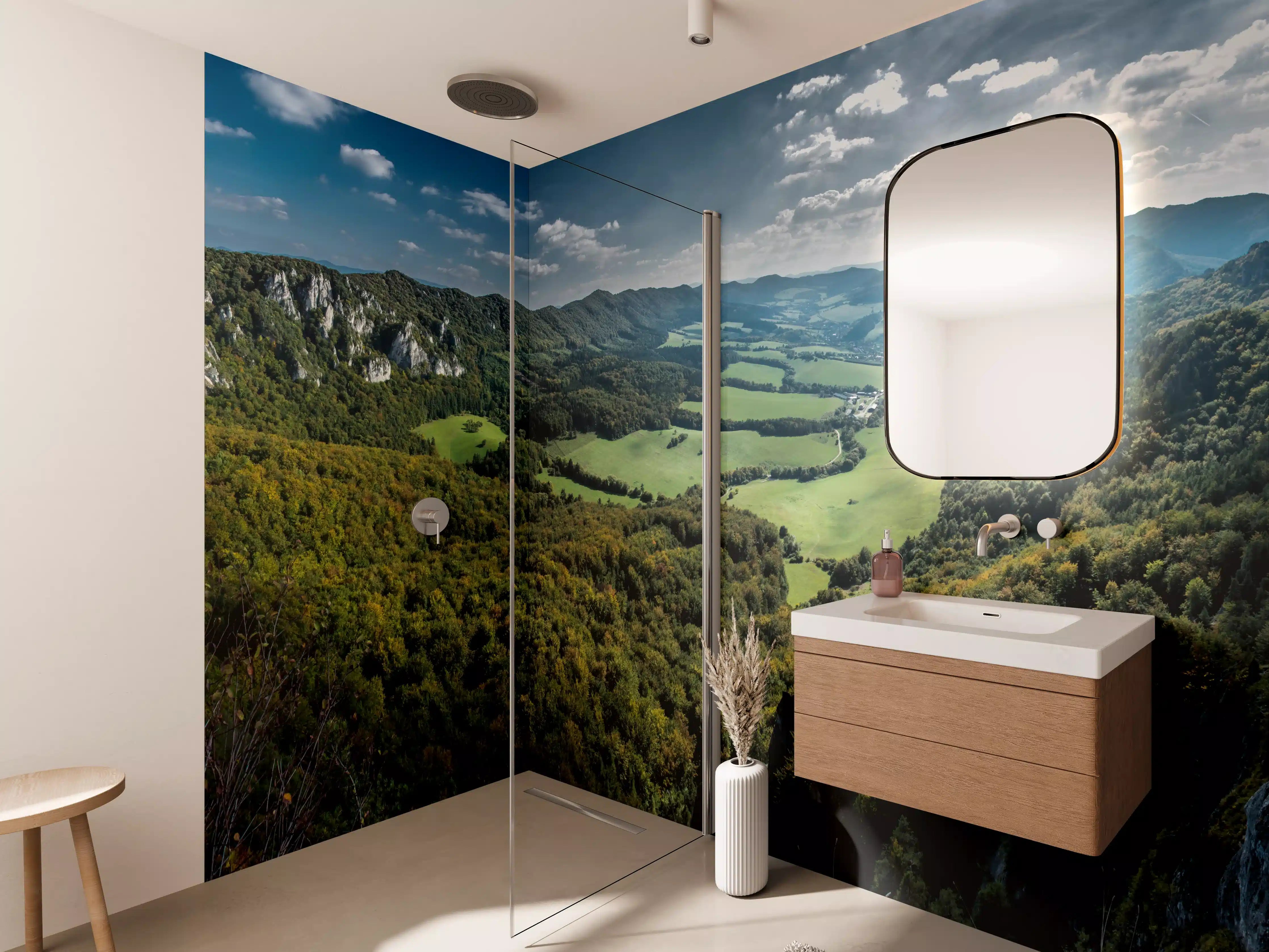 Wandverkleidung Bad - Bergpanorama mit grünen Tälern
