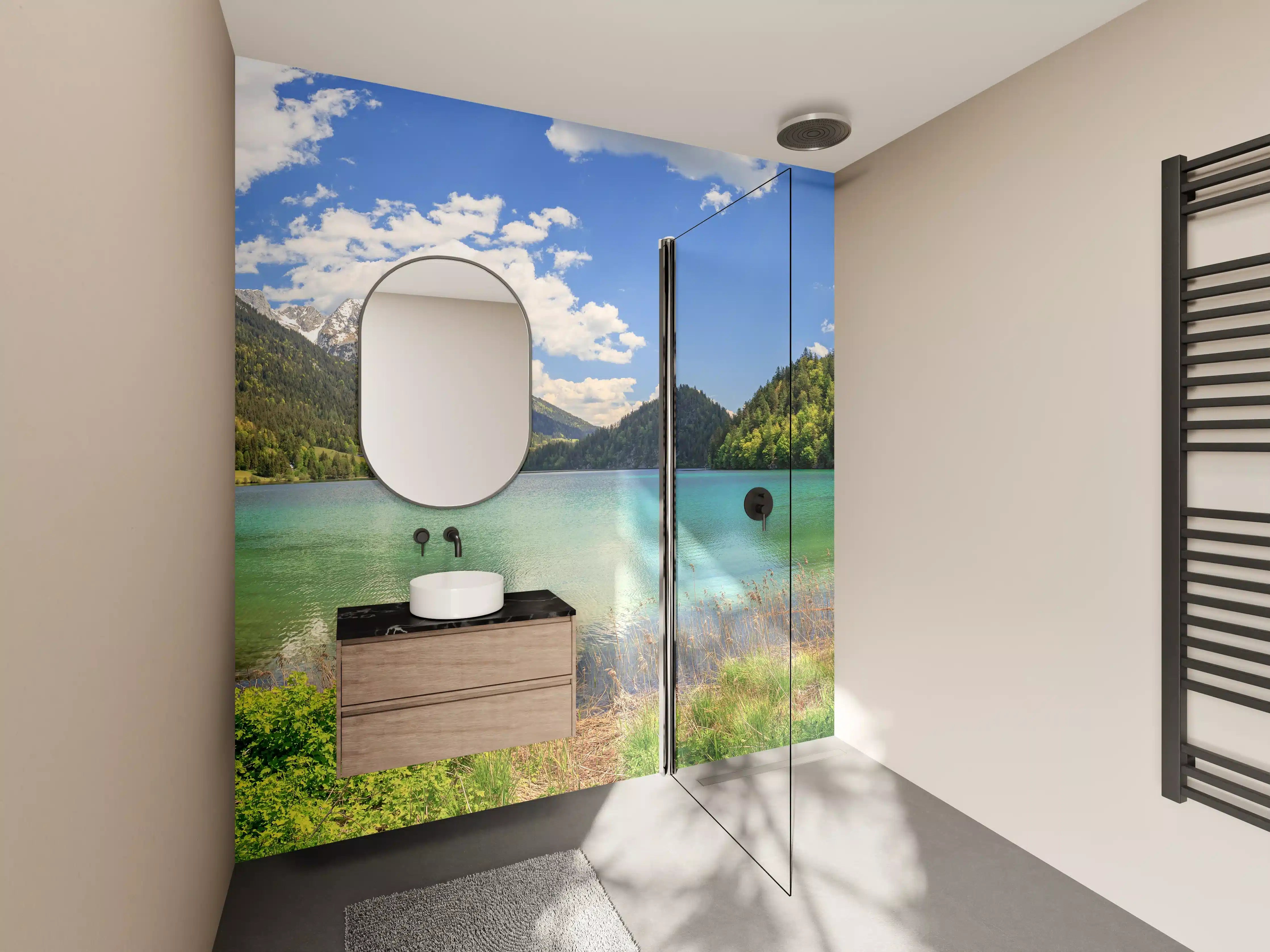 Wandverkleidung Bad - Bergsee mit klarer Wasserfläche und umgebender Natur