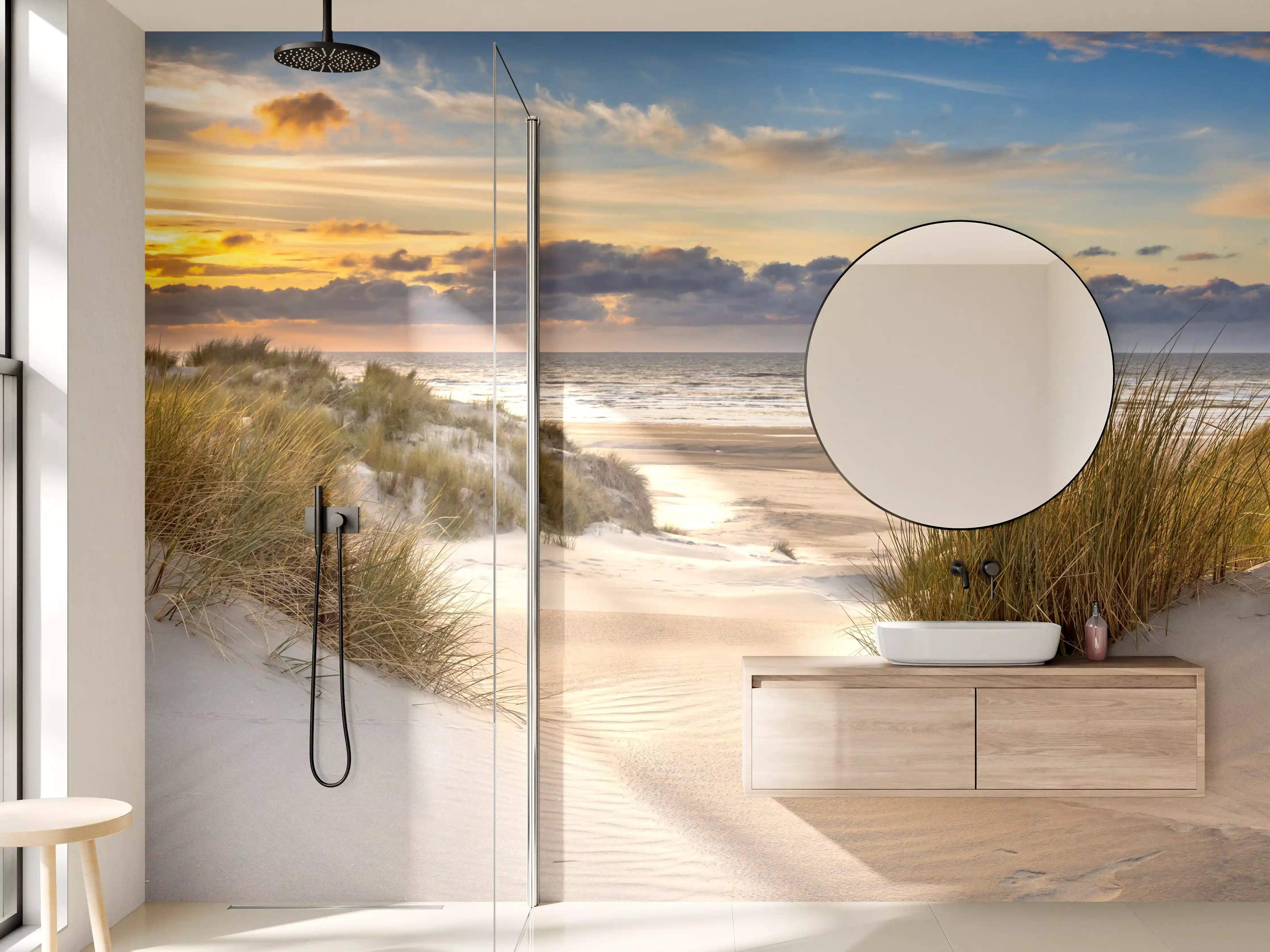 Wandverkleidung Bad - Blick auf den sonnigen Strand bei Sonnenuntergang
