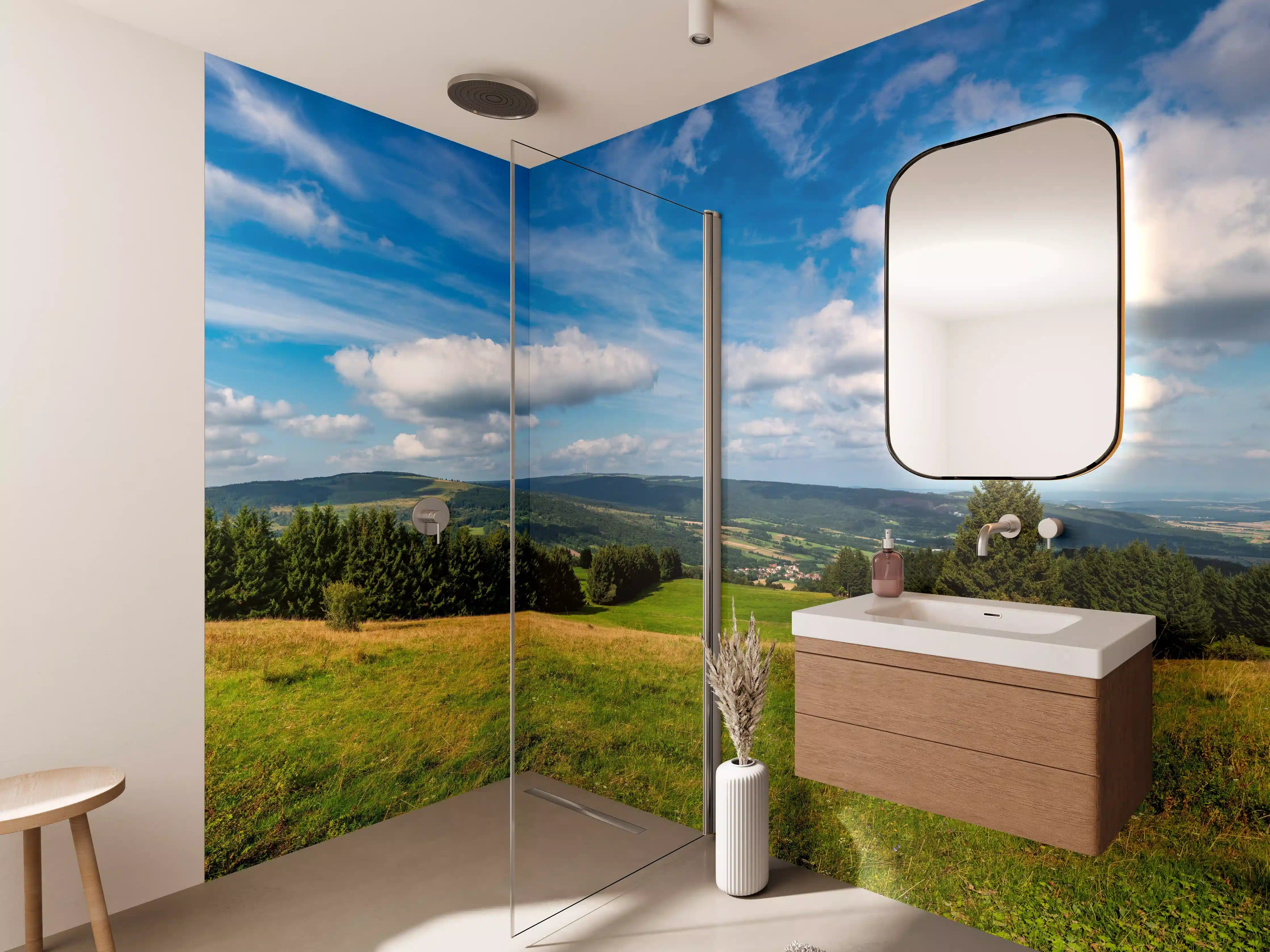 Wandverkleidung Bad - Blick auf grüne Hügel und blauen Himmel
