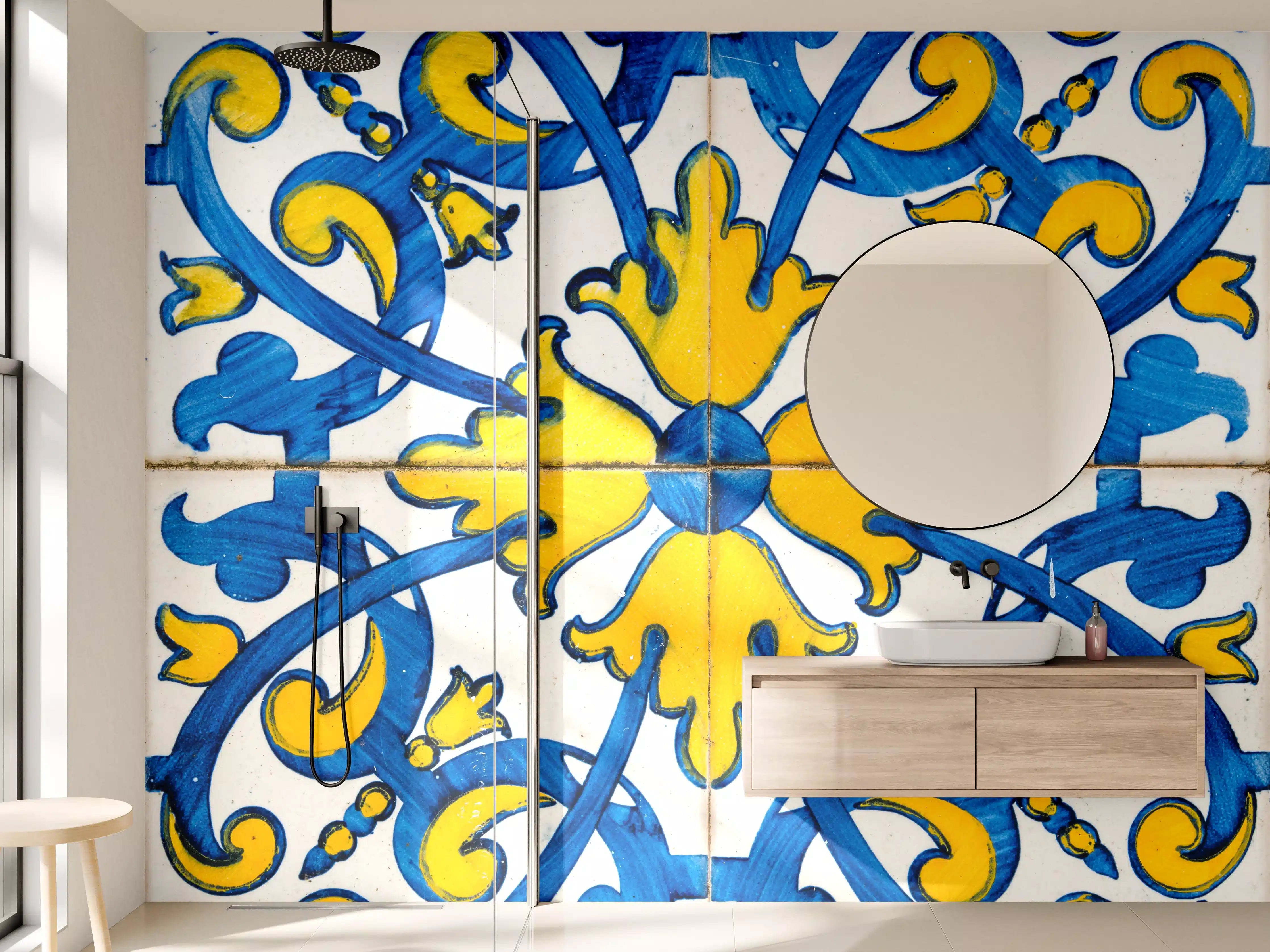 Wandverkleidung Bad - Bunte Fliesen mit traditionellem Muster