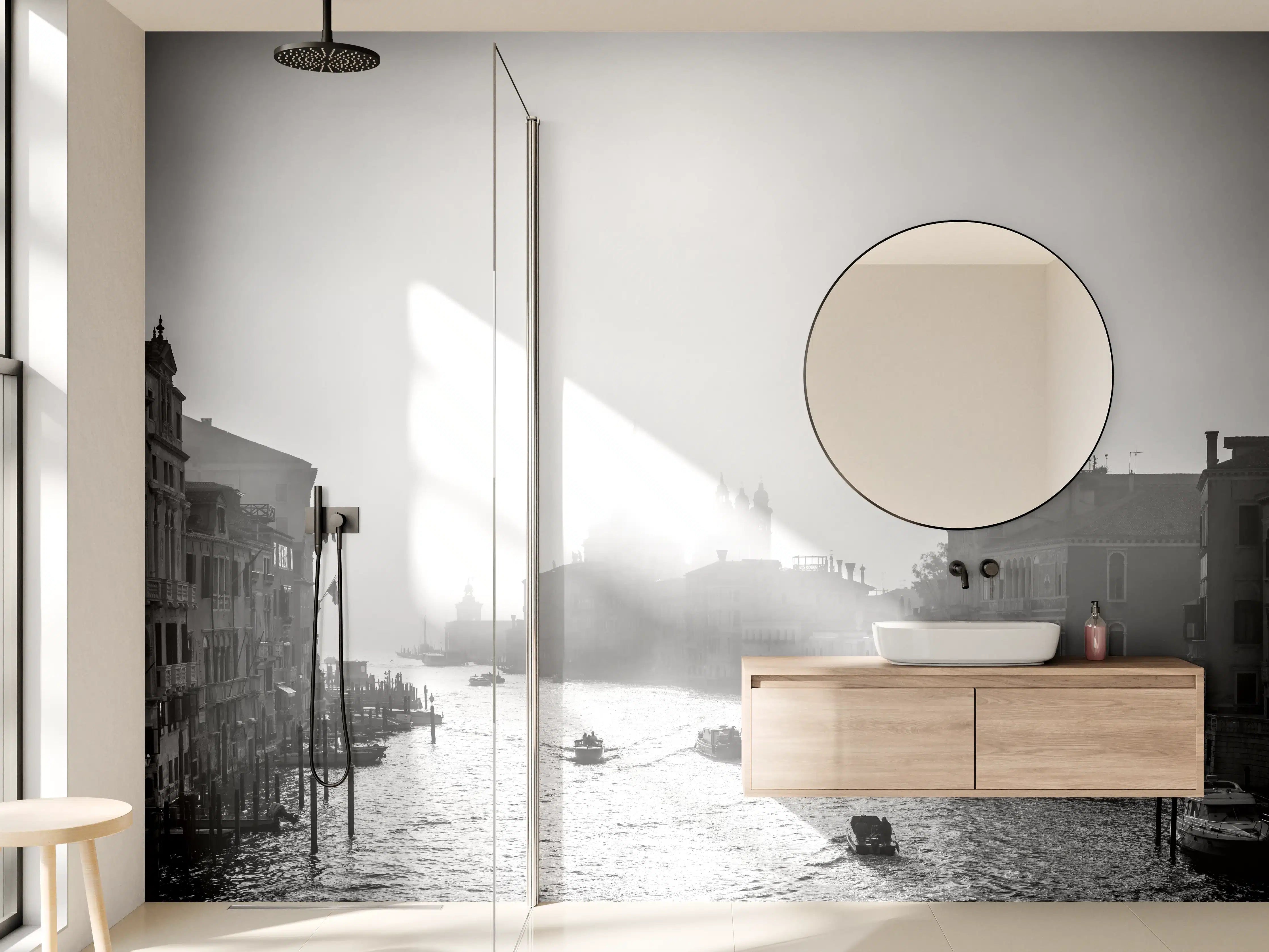 Wandverkleidung Bad - Canal Grande in Schwarz-weiß