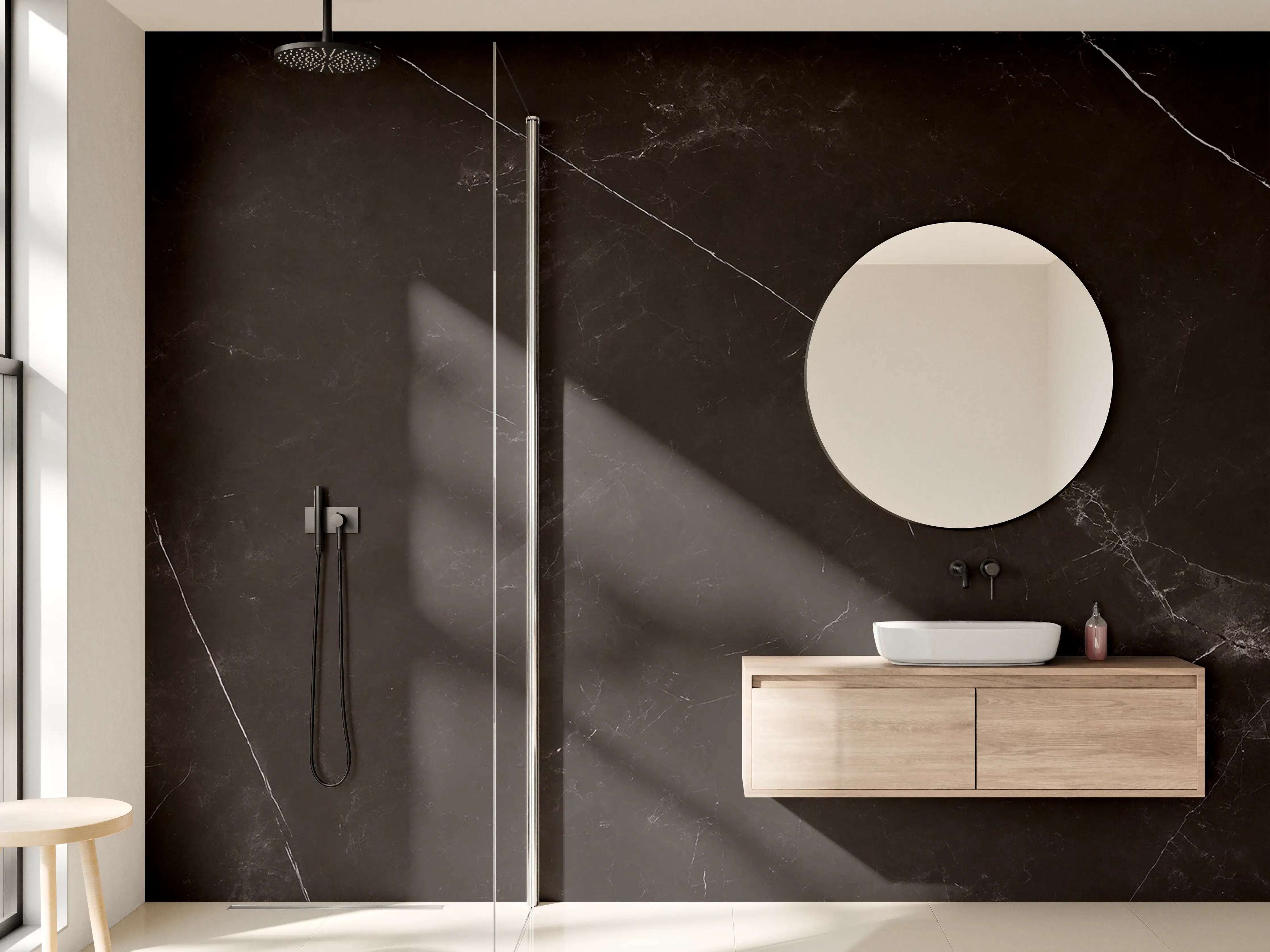 Wandverkleidung Bad - Dunkle Marmorstruktur mit weißen Feinlinien