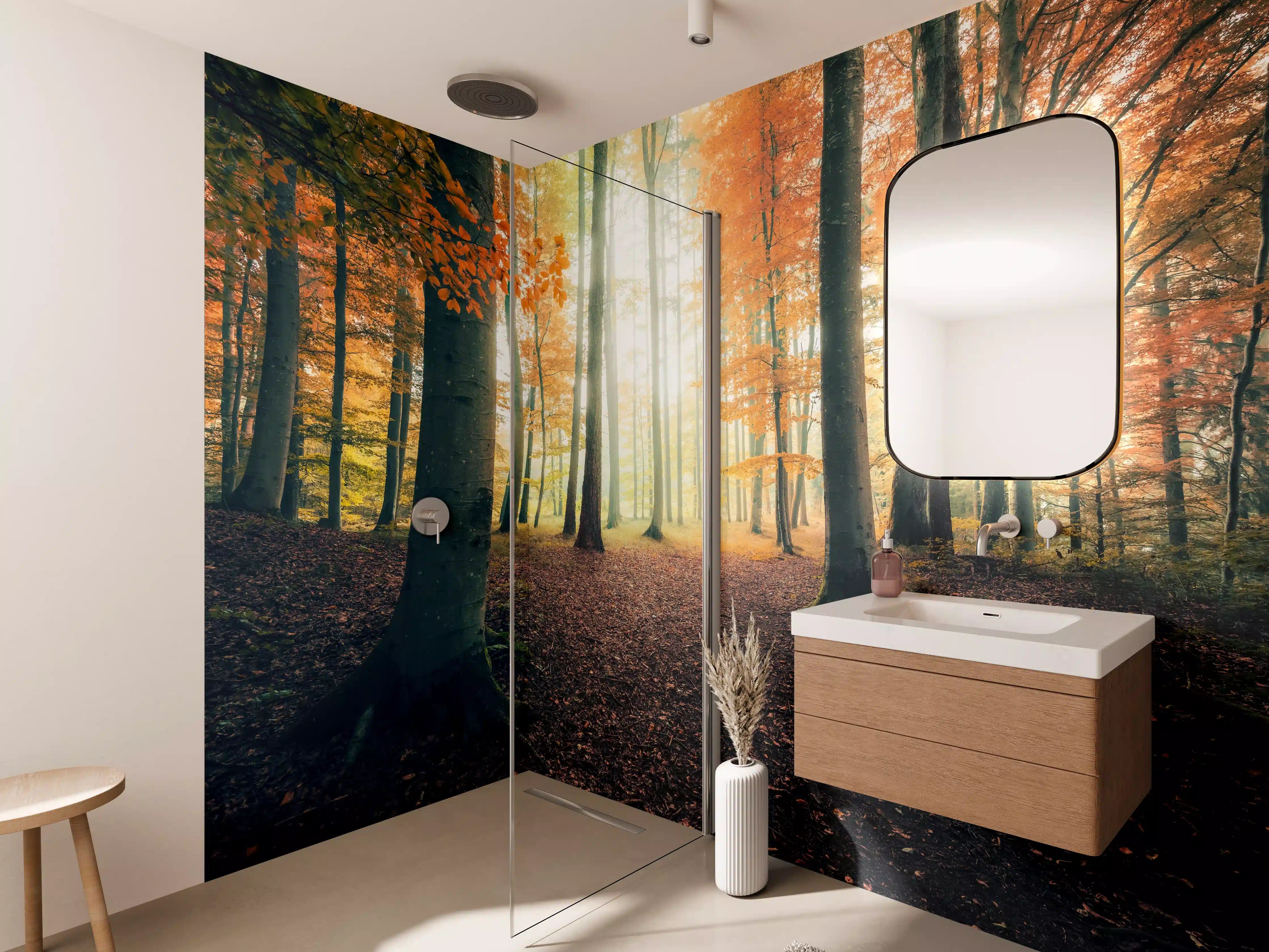 Wandverkleidung Bad - Dunkler Wald im Herbst
