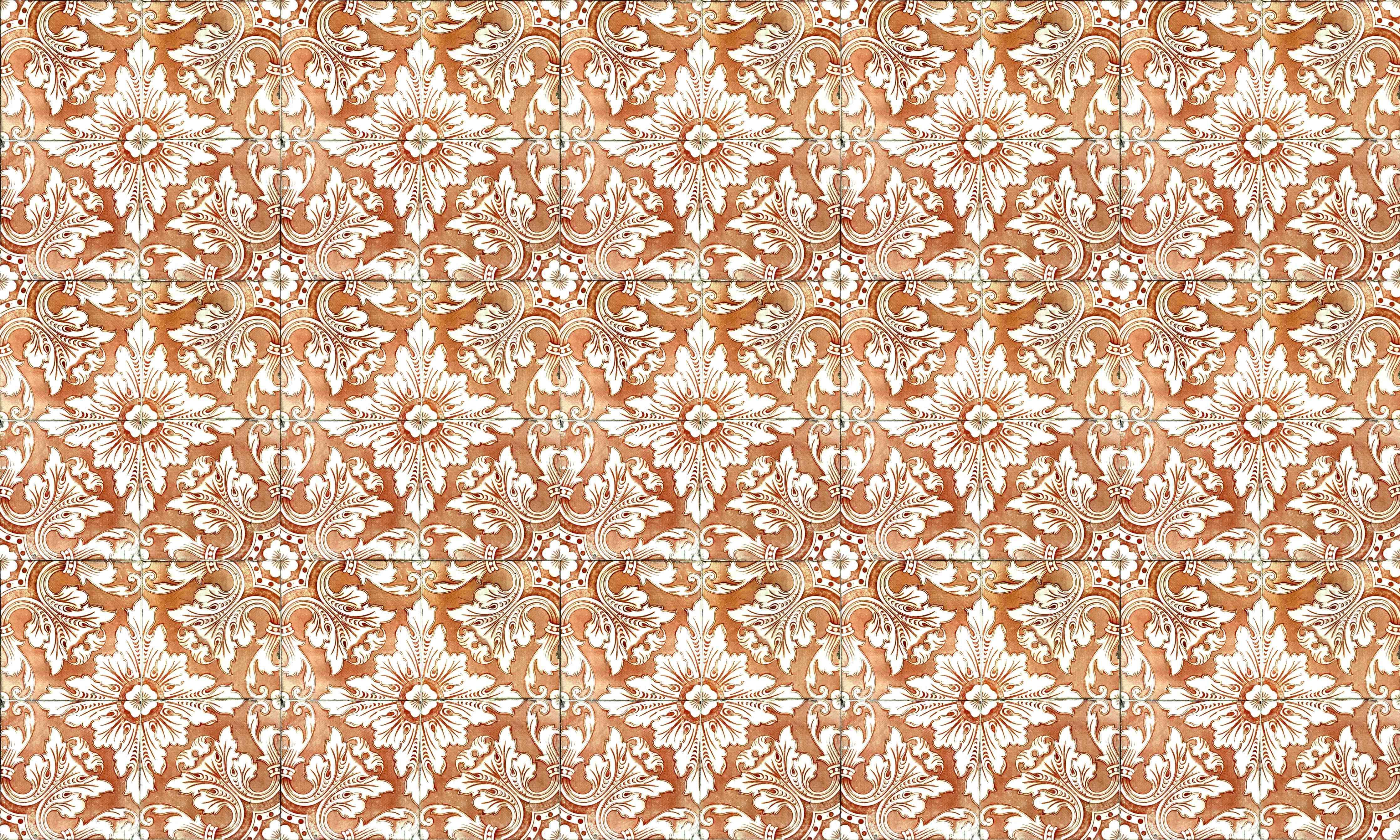 Wandverkleidung Bad-Edle Blumendekoration in warmen Tönen