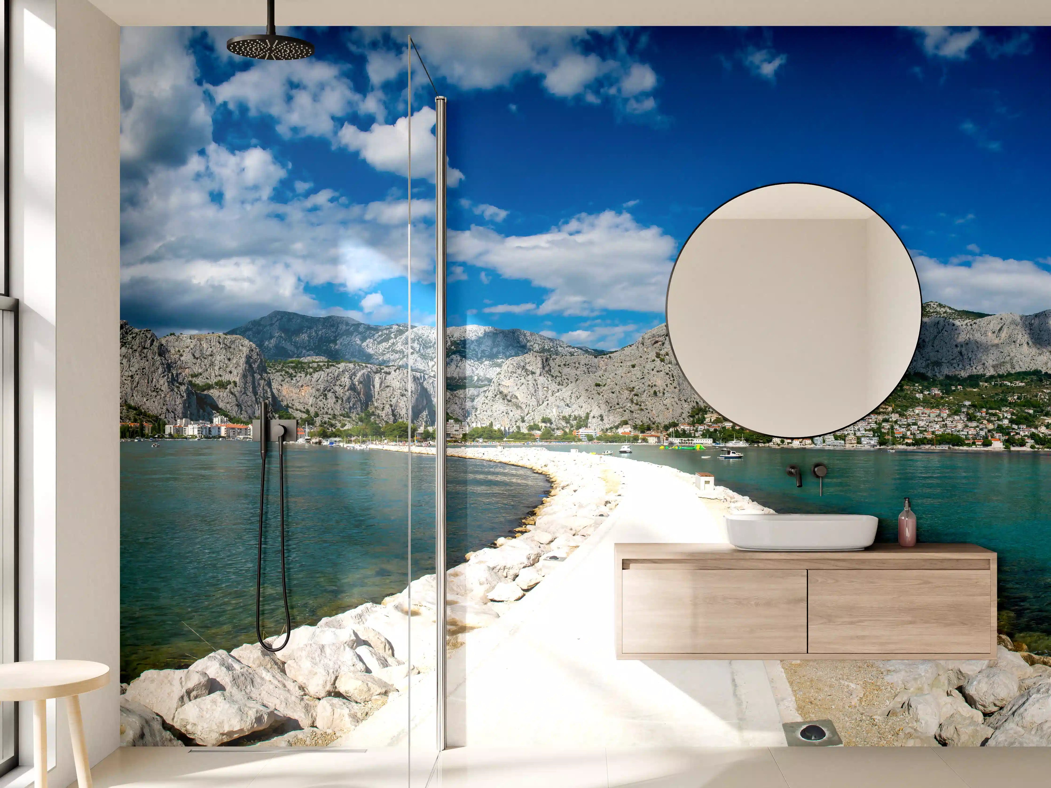 Wandverkleidung Bad - Ein Panoramabild von Omis - Kroatien