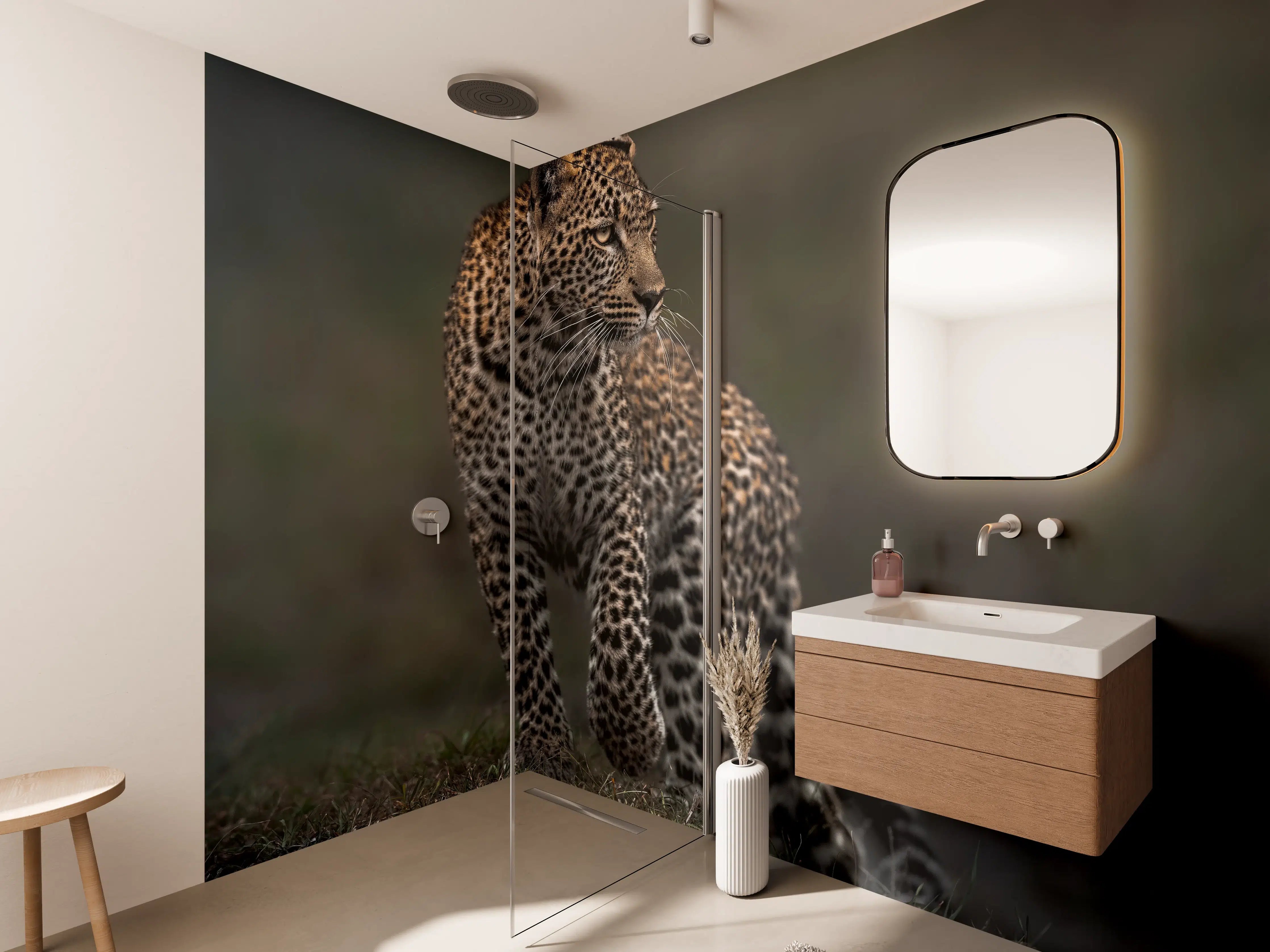 Wandverkleidung Bad - Fokussierter Leopard - Savanne