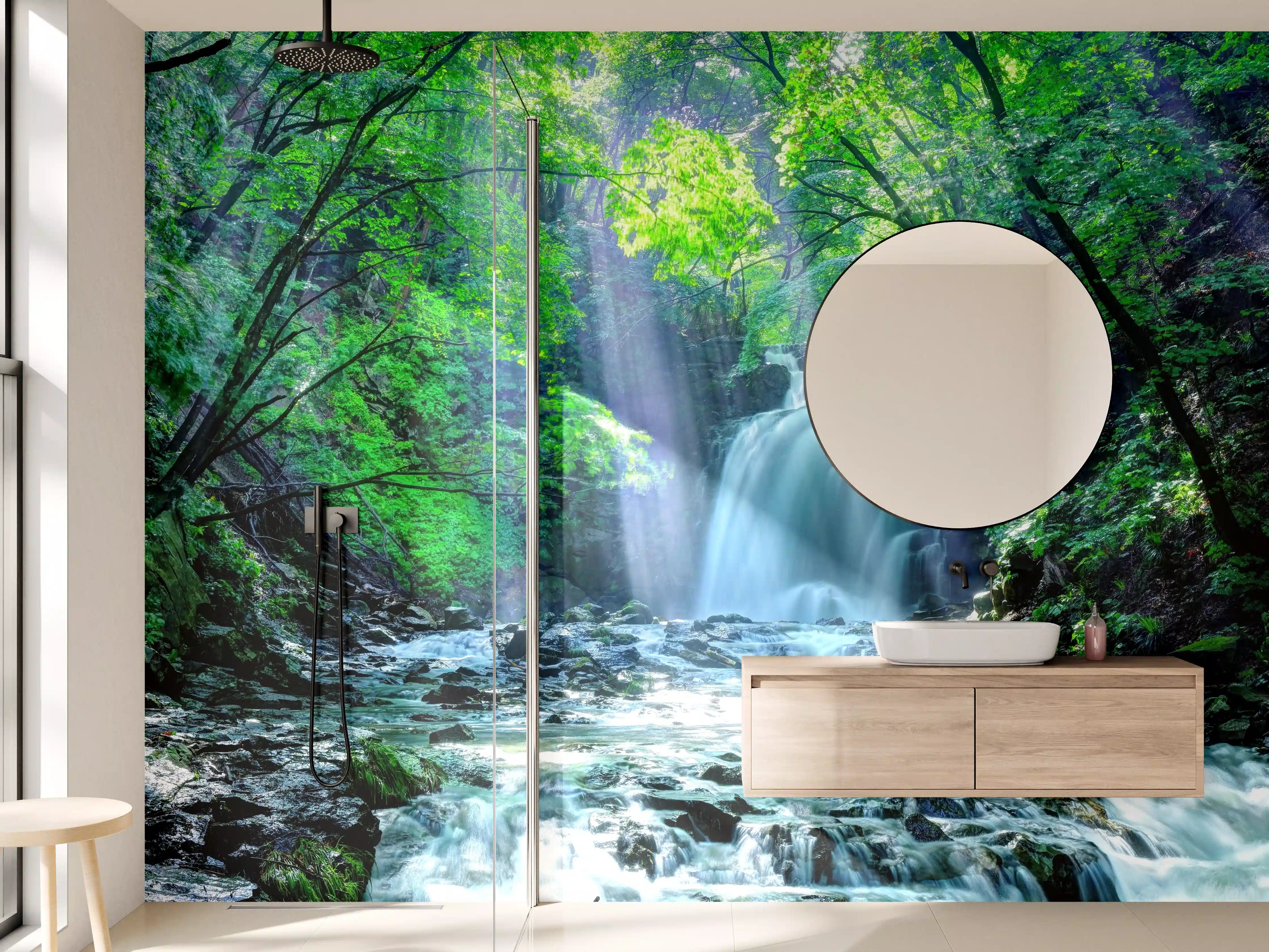 Wandverkleidung Bad - Friedlicher Wasserfall im Wald von Asama