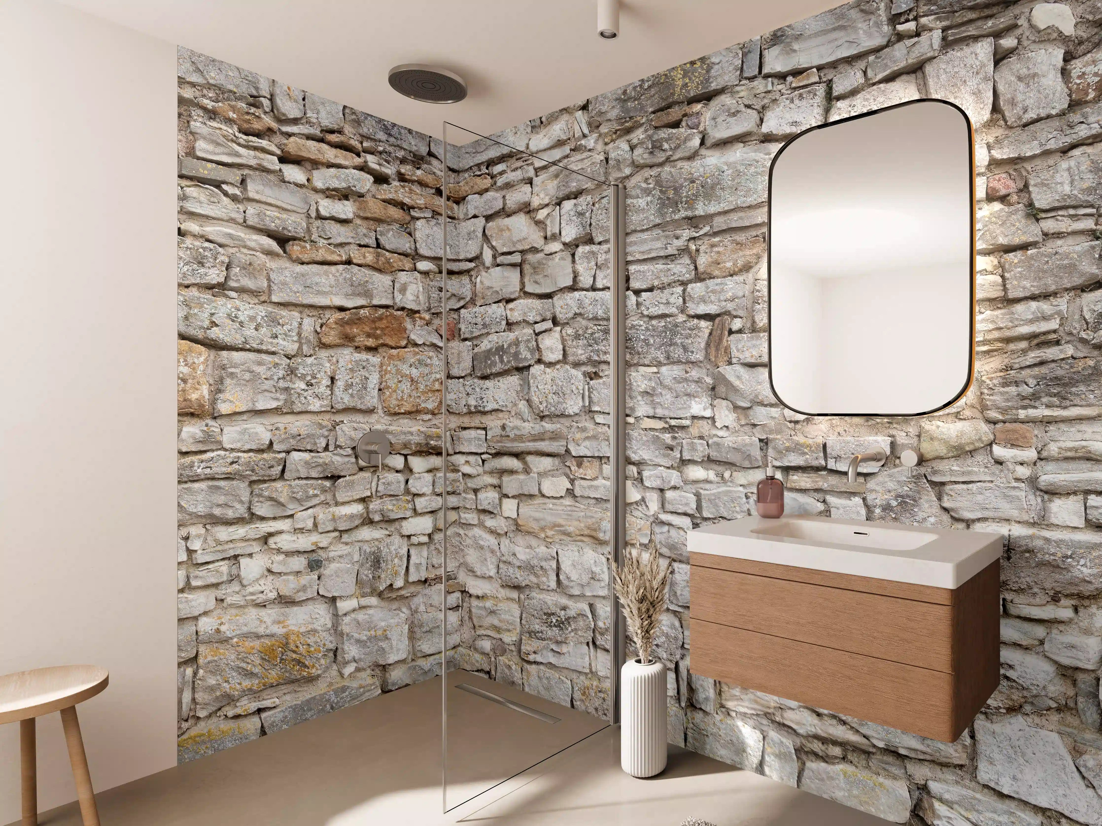 Wandverkleidung Bad - Gräuliche alte Mauer aus groben Steinen