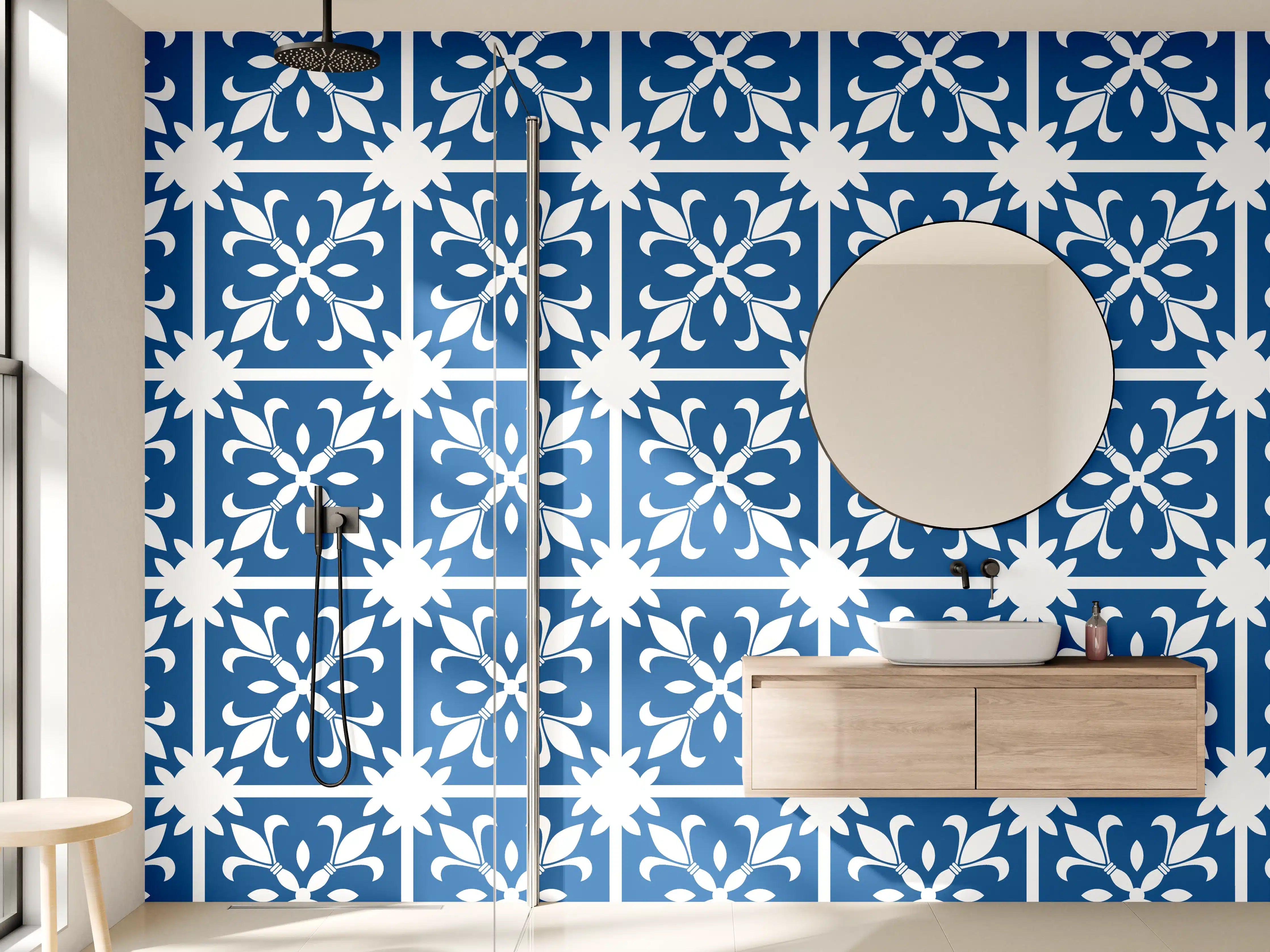 Wandverkleidung Bad - Graue ornamentale Fliesen