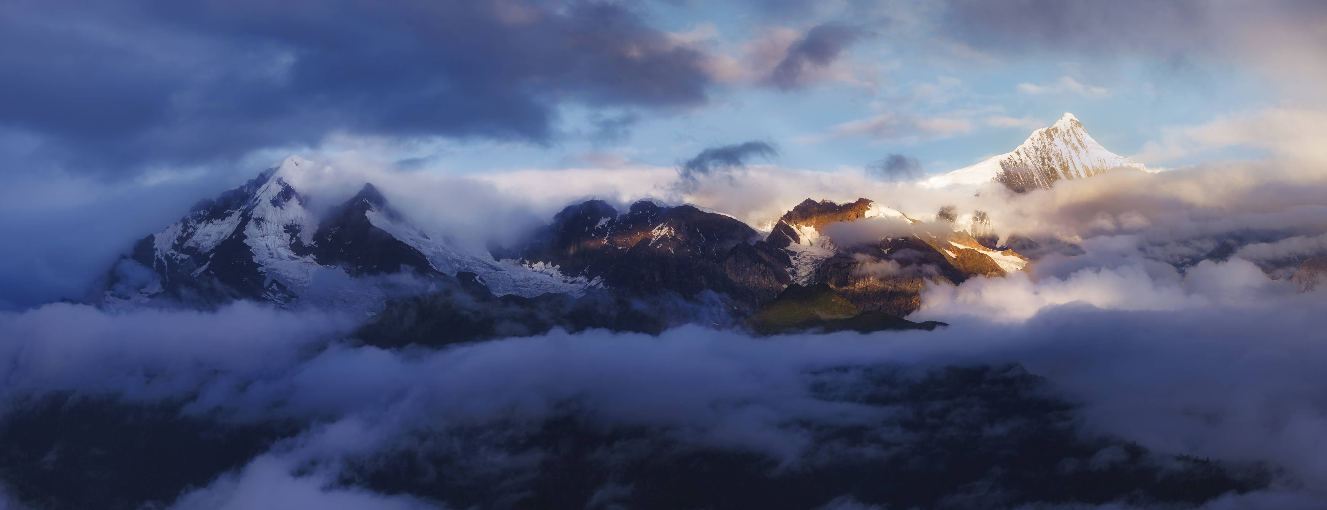 Wandverkleidung Bad-Grauweißer Bergnebel