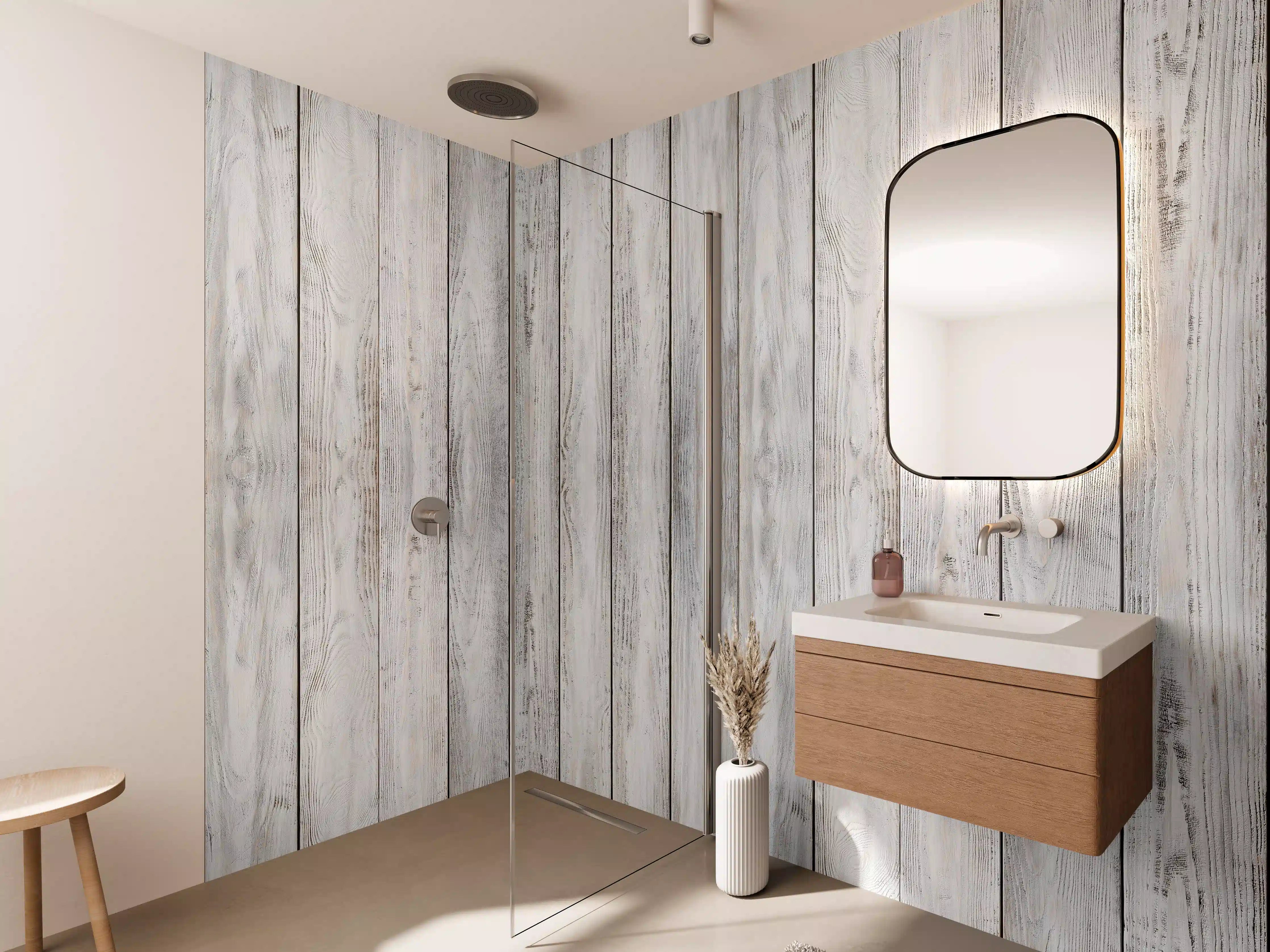 Wandverkleidung Bad - Heller Holzpaneel mit weißer Wash-Optik