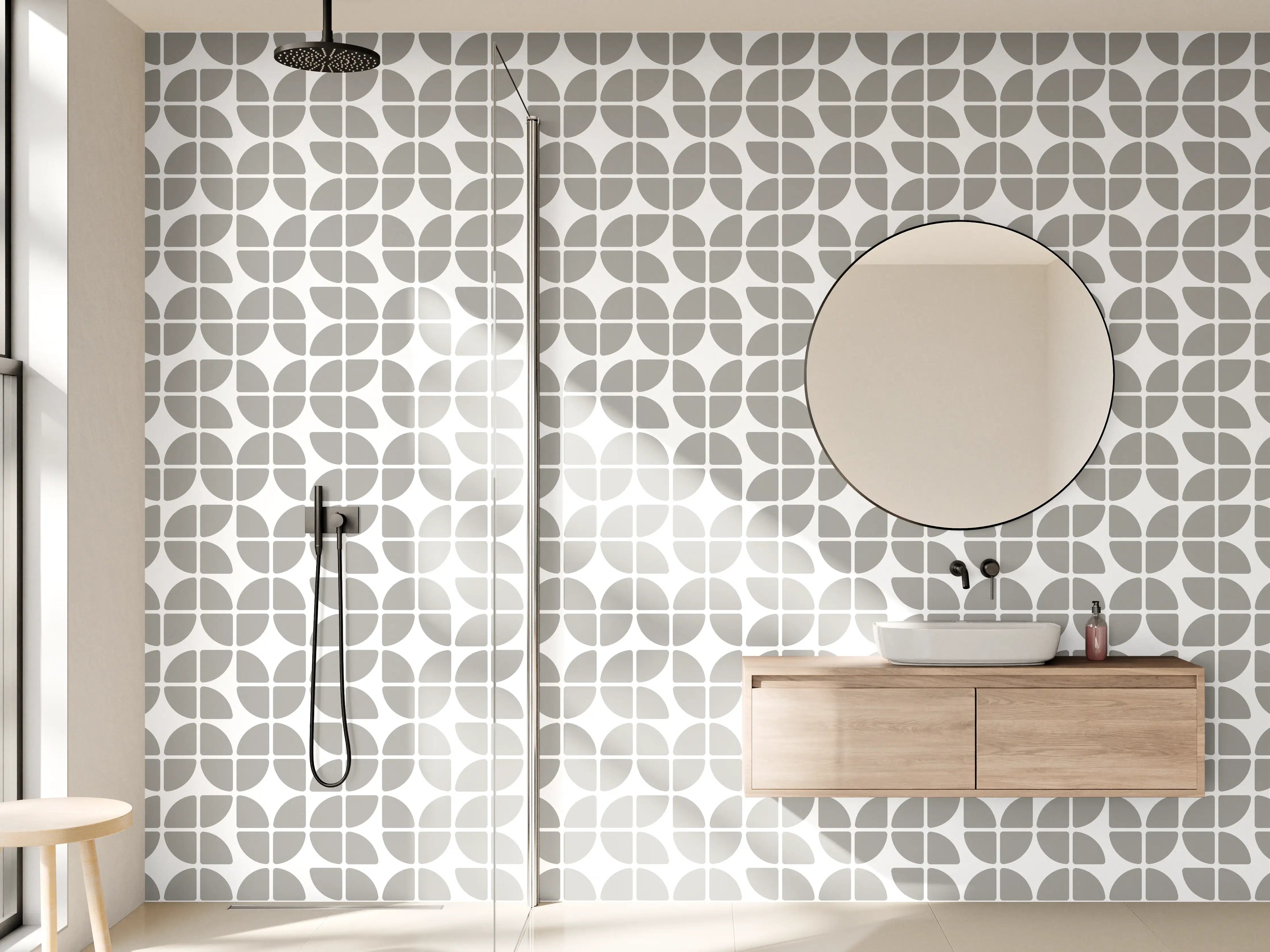 Wandverkleidung Bad - Heller geometrischer Fliesenmuster in Grau