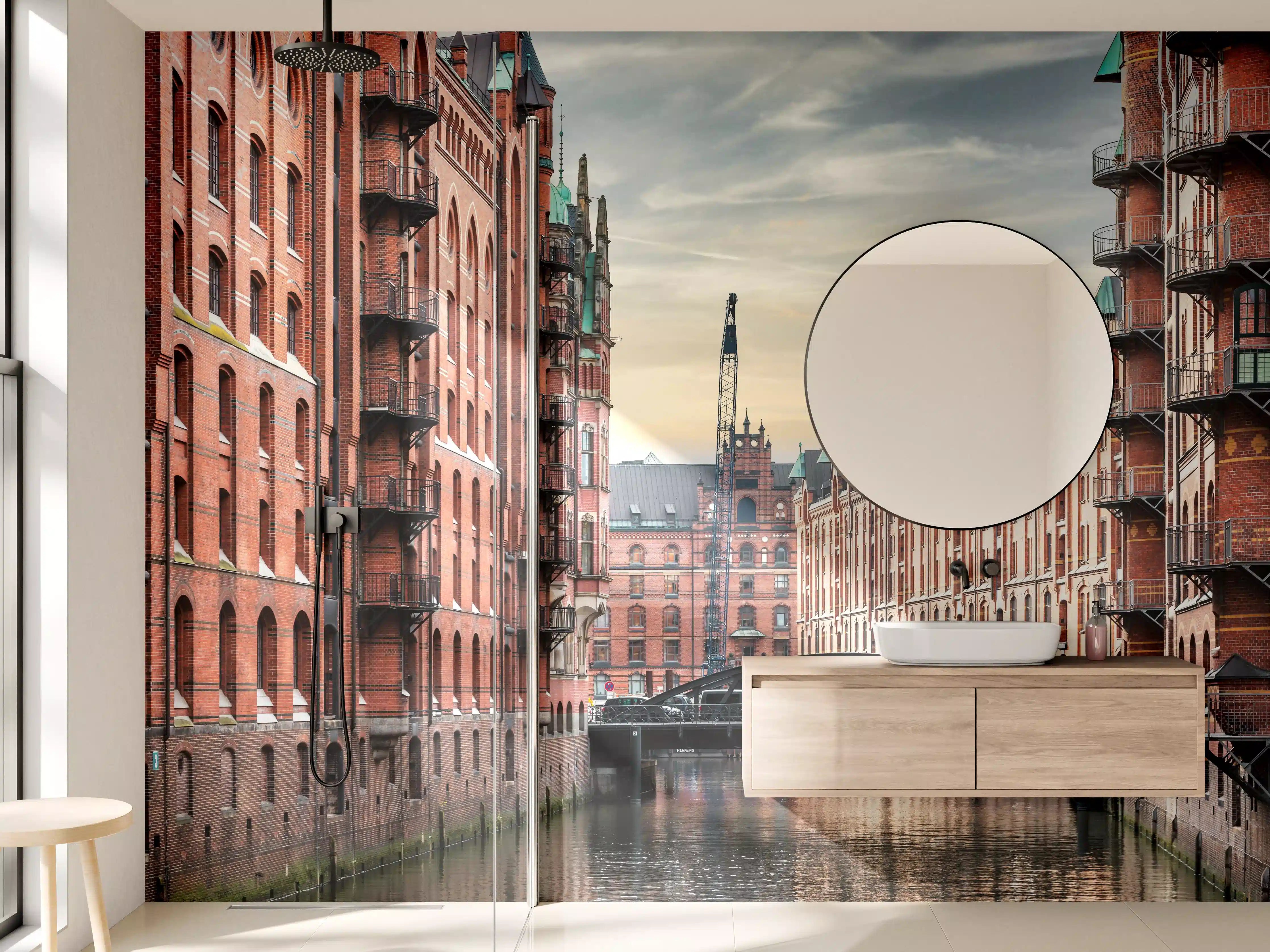 Wandverkleidung Bad - Kanal in der alten Speicherstadt