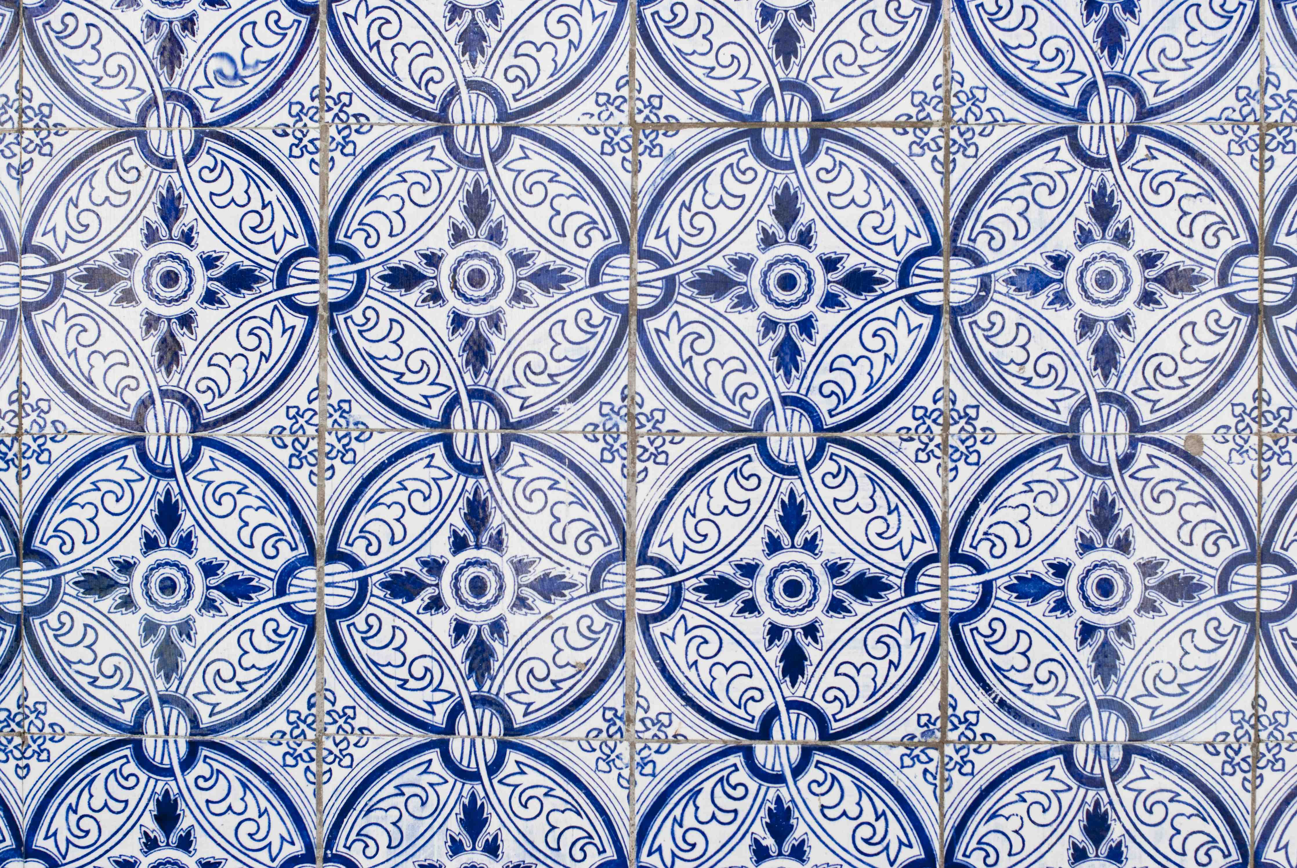 Wandverkleidung Bad-Klassische Azulejo-Fliesenmuster in Blau-Weiß