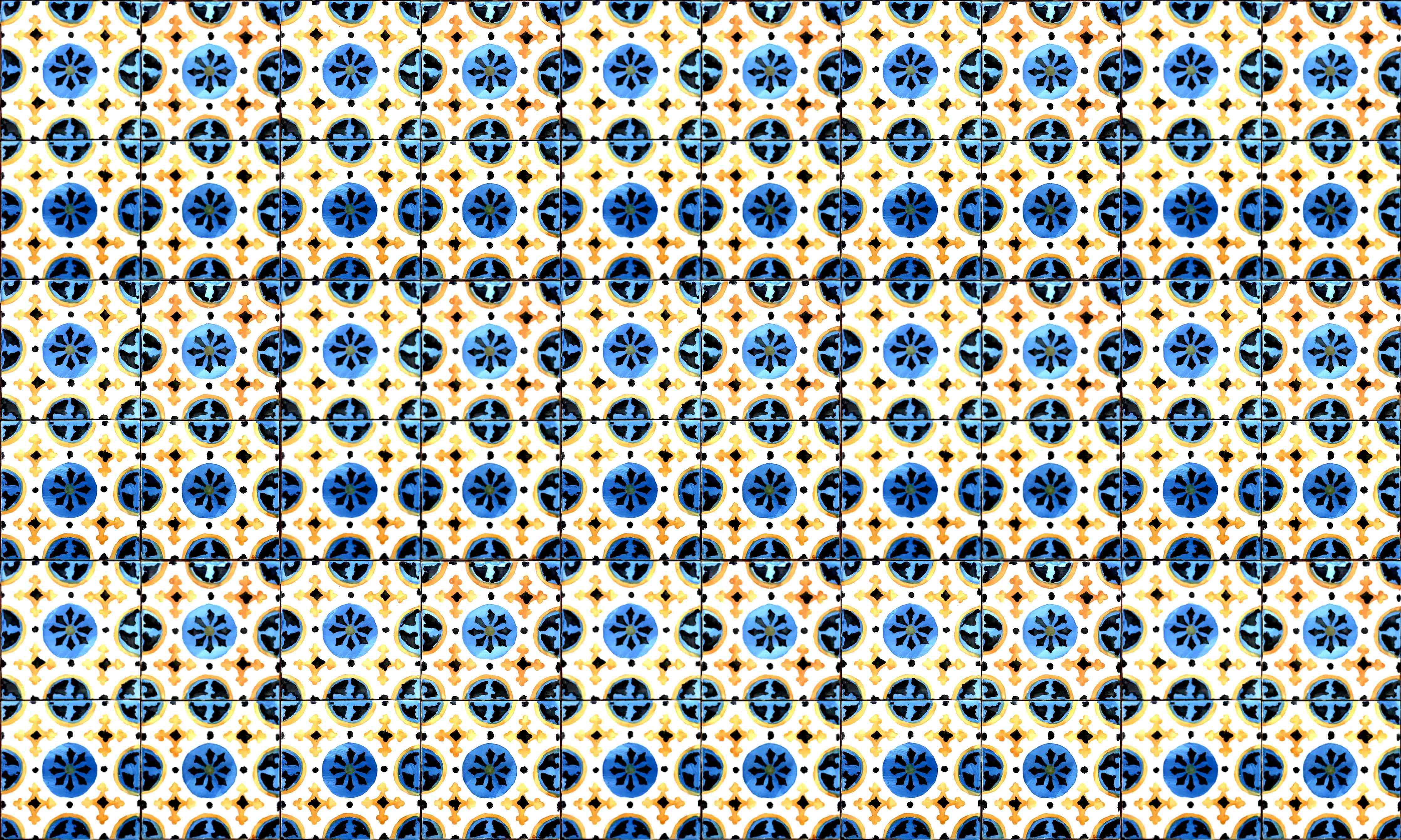 Wandverkleidung Bad-Künstlerisch-mosaikartige Fliesen mit blauen Akzenten