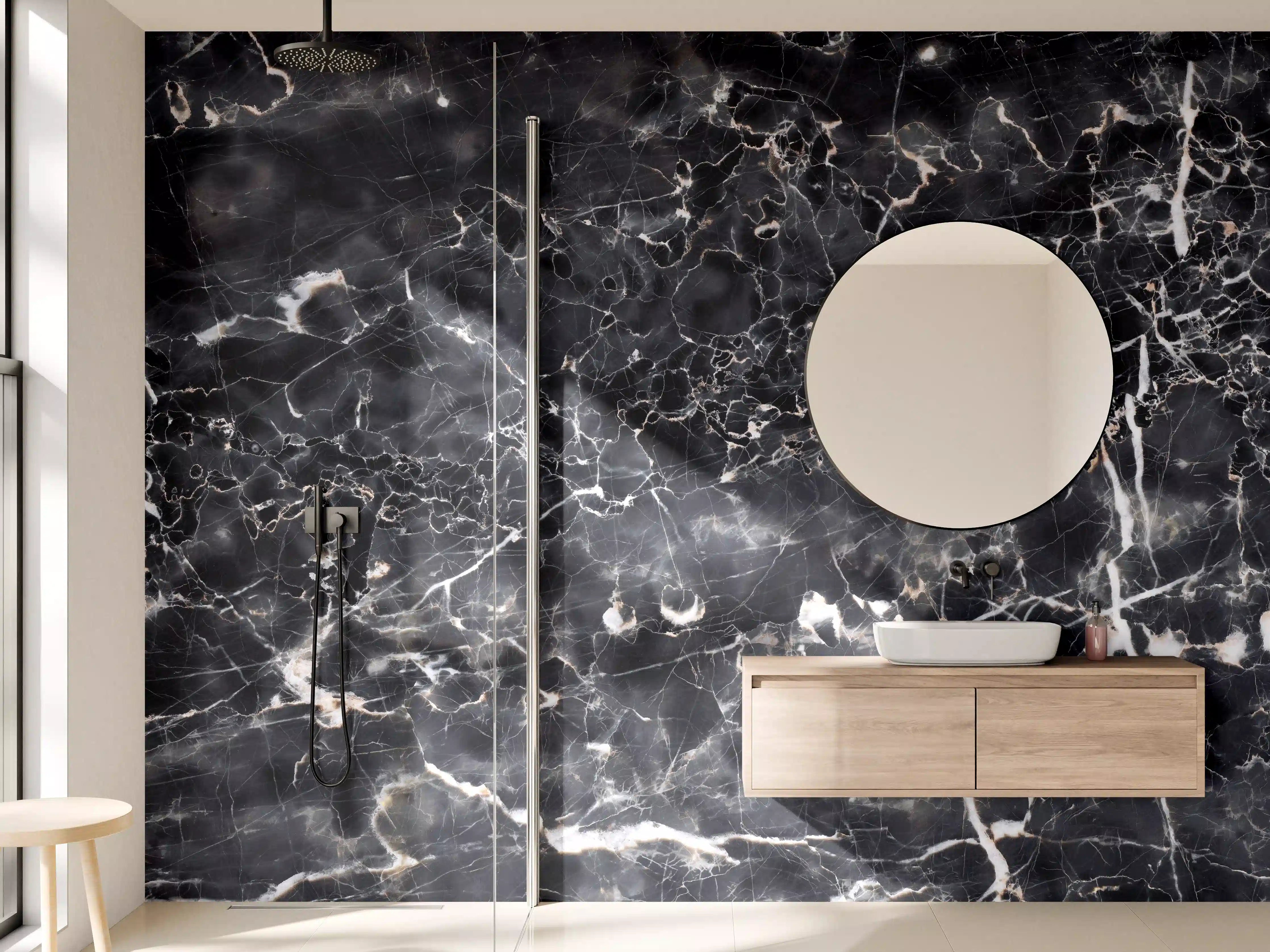 Wandverkleidung Bad - Luxuriöse schwarze Marmorstruktur mit weißen Adern