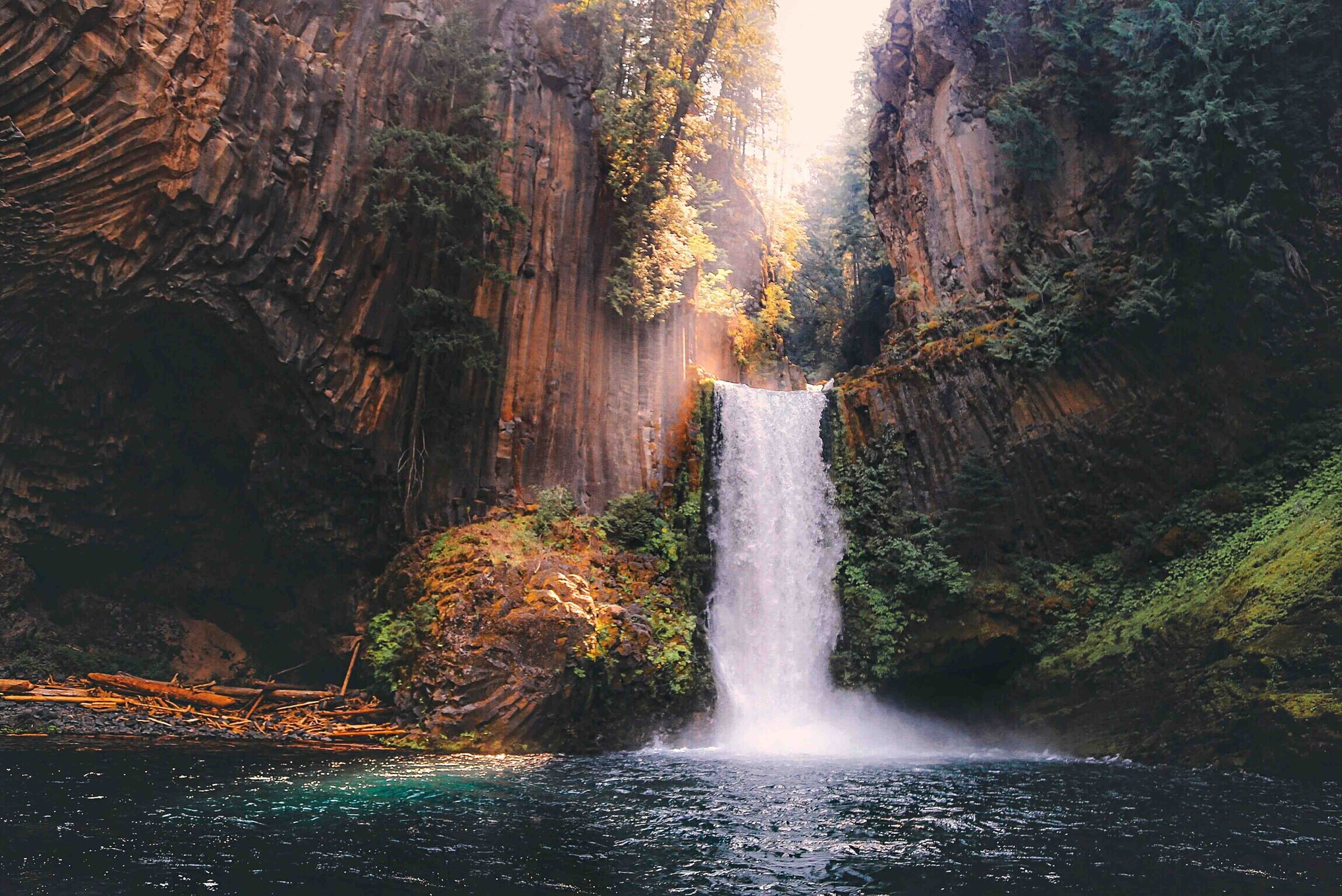 Wandverkleidung Bad-Majestärer Wasserfall im Naturschutzgebiet