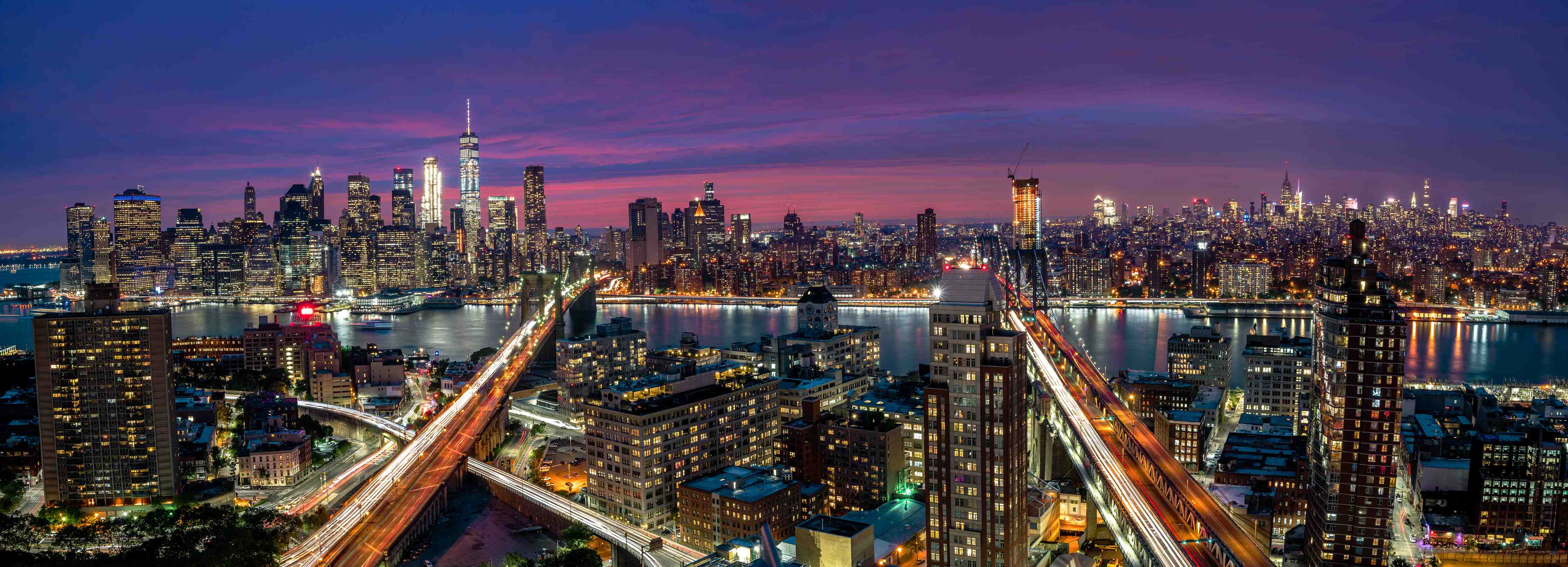 Wandverkleidung Bad-Manhattan Skyline bei Dämmerung