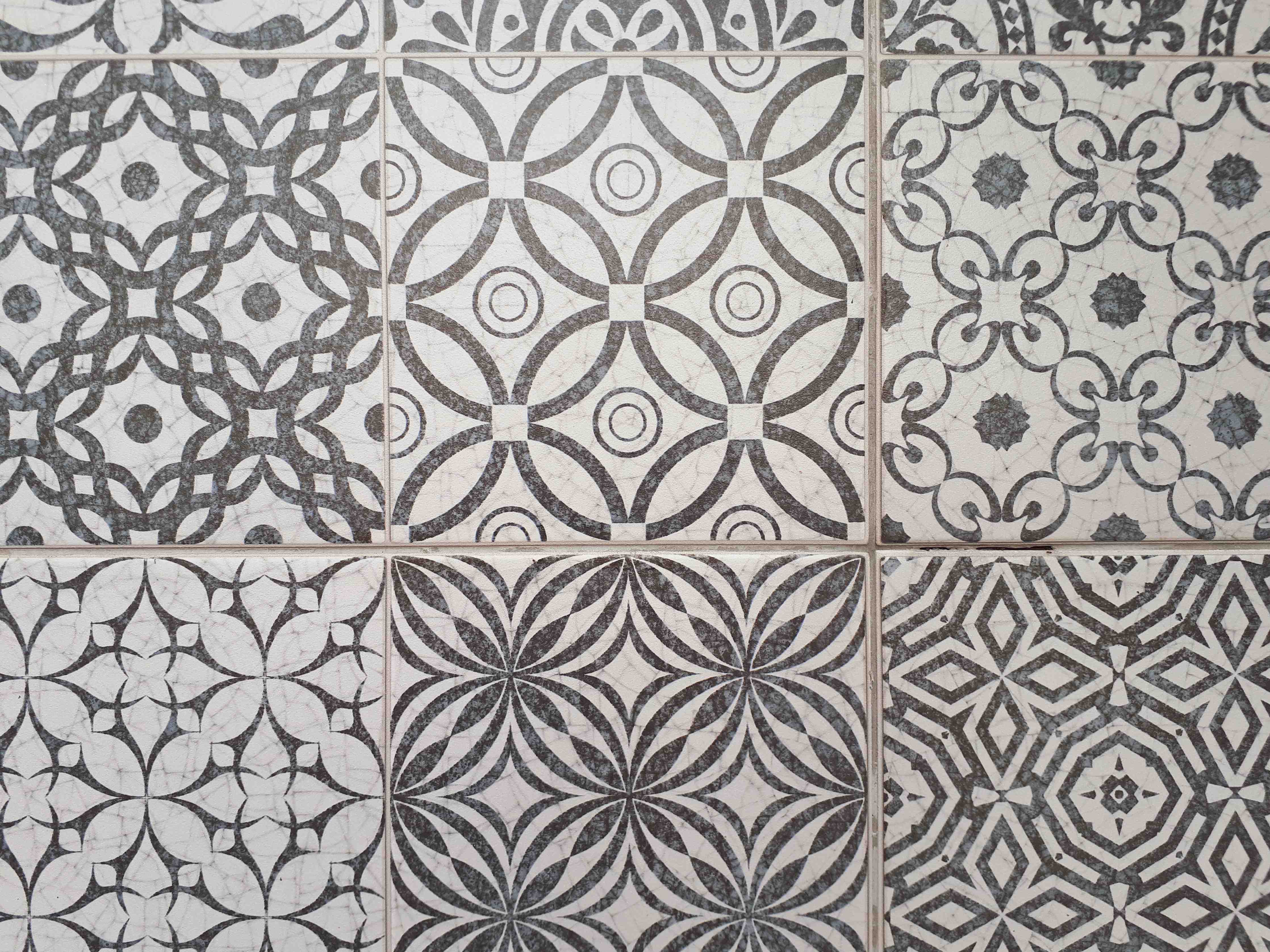 Wandverkleidung Bad-Marokkanische Muster in Schwarz-Weiß