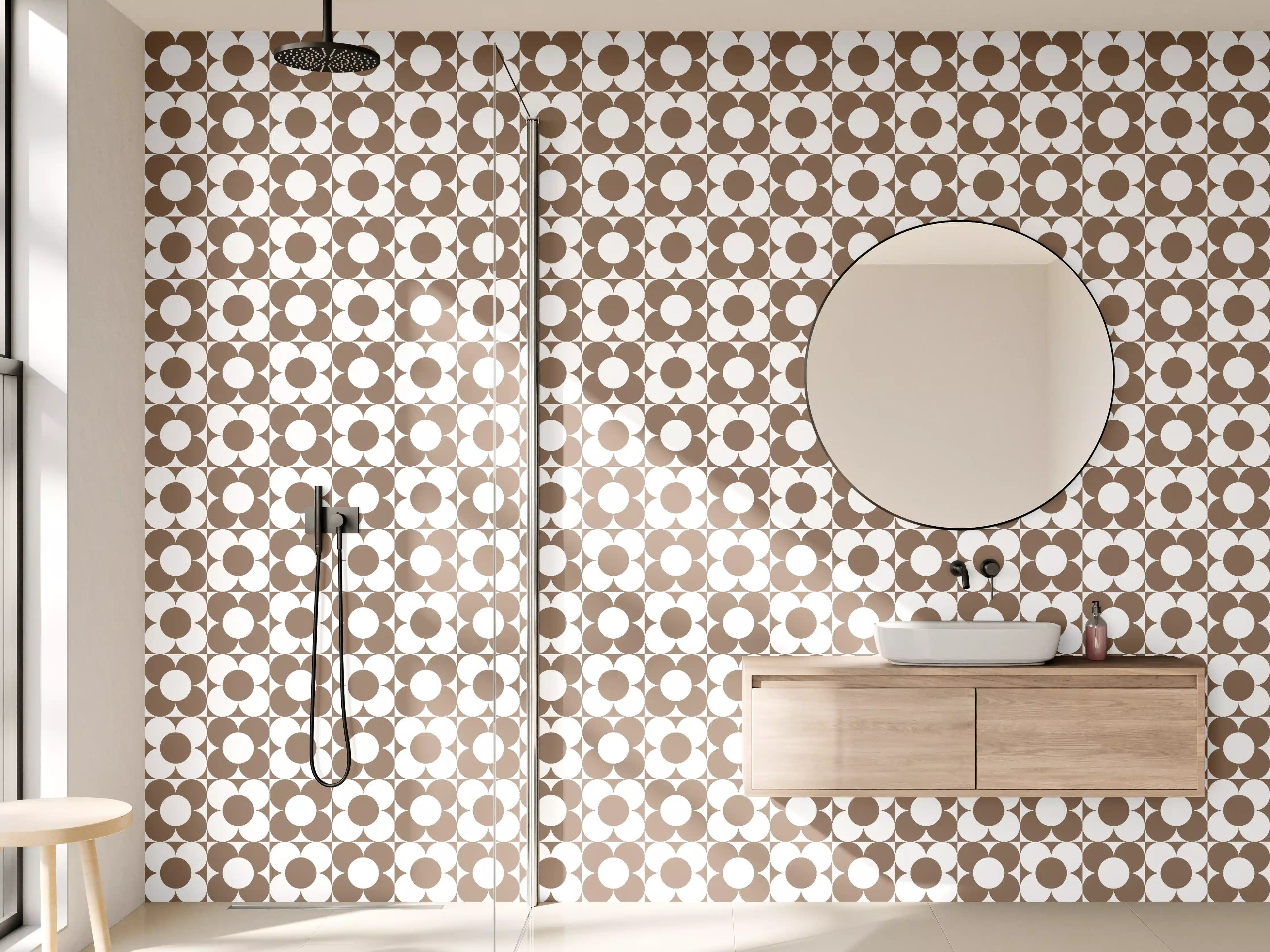 Wandverkleidung Bad - Musterhafte Bodenfliese in Braun