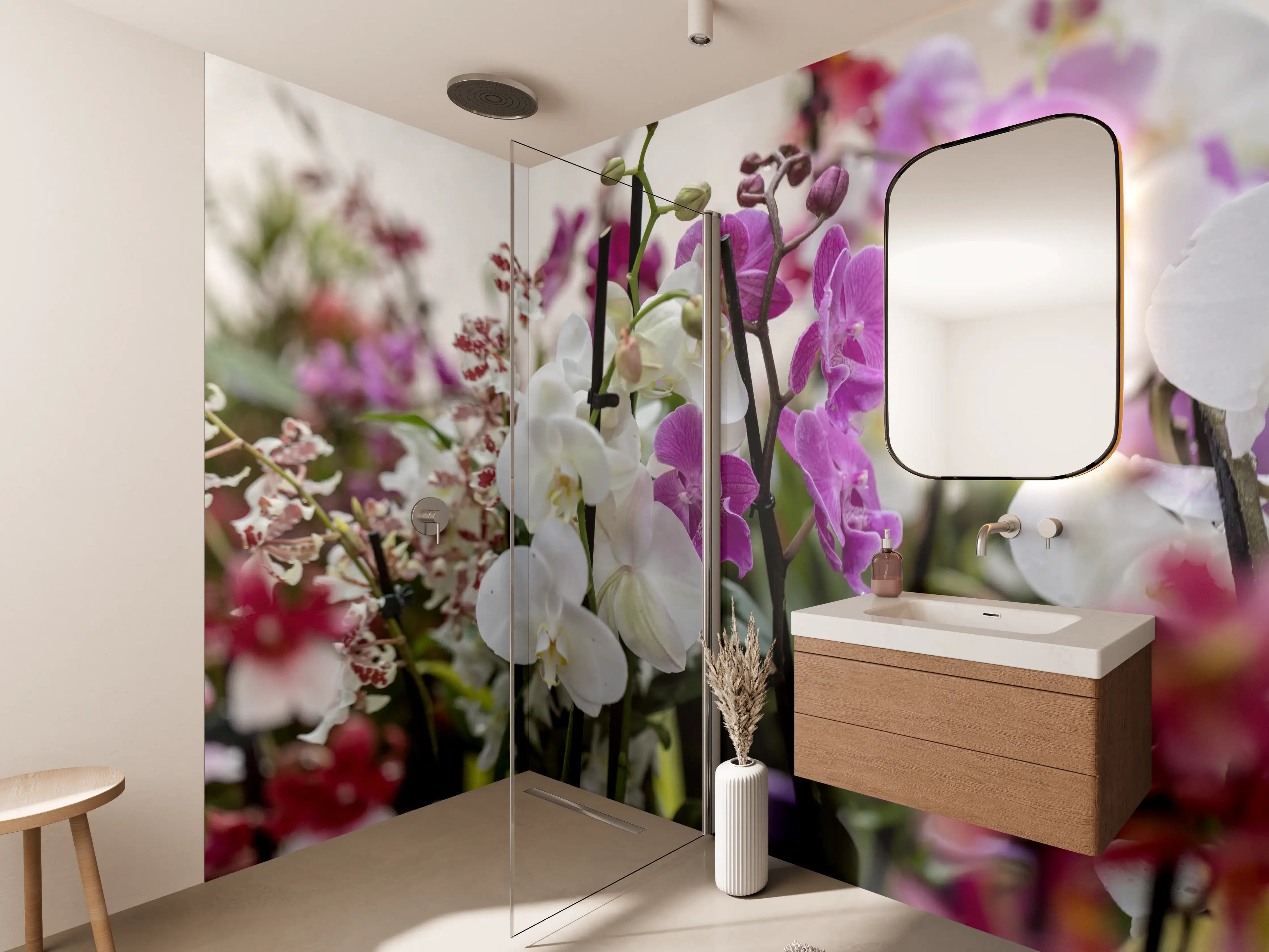 Wandverkleidung Bad - Nahaufnahme von bunten Orchideen