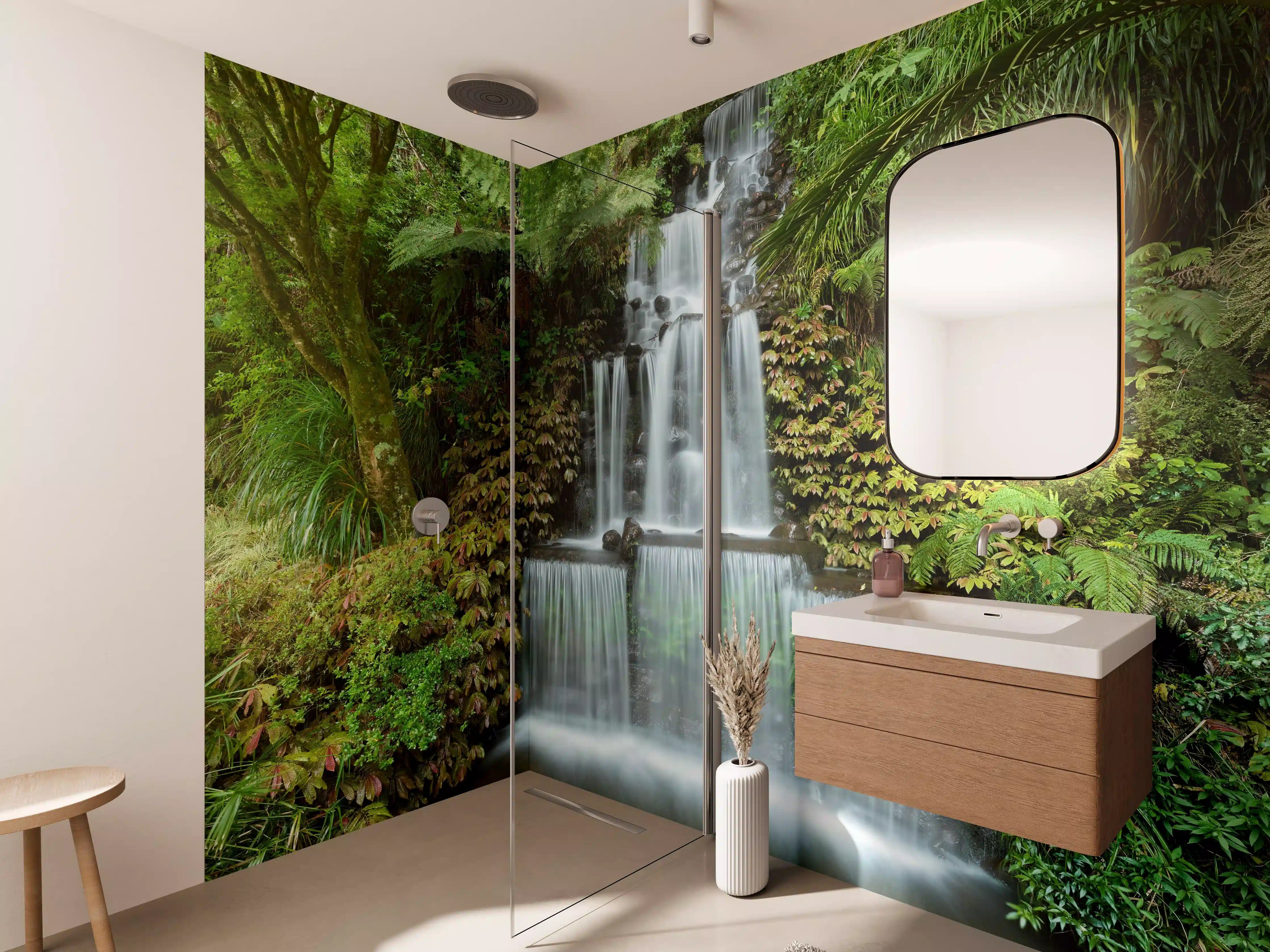 Wandverkleidung Bad - Naturwasserfall in üppigem Grün
